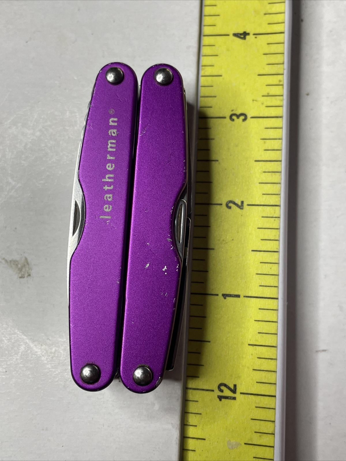 Leatherman Juice XE6 Retired Rare 18 Tools Multitool -Parts or Repair