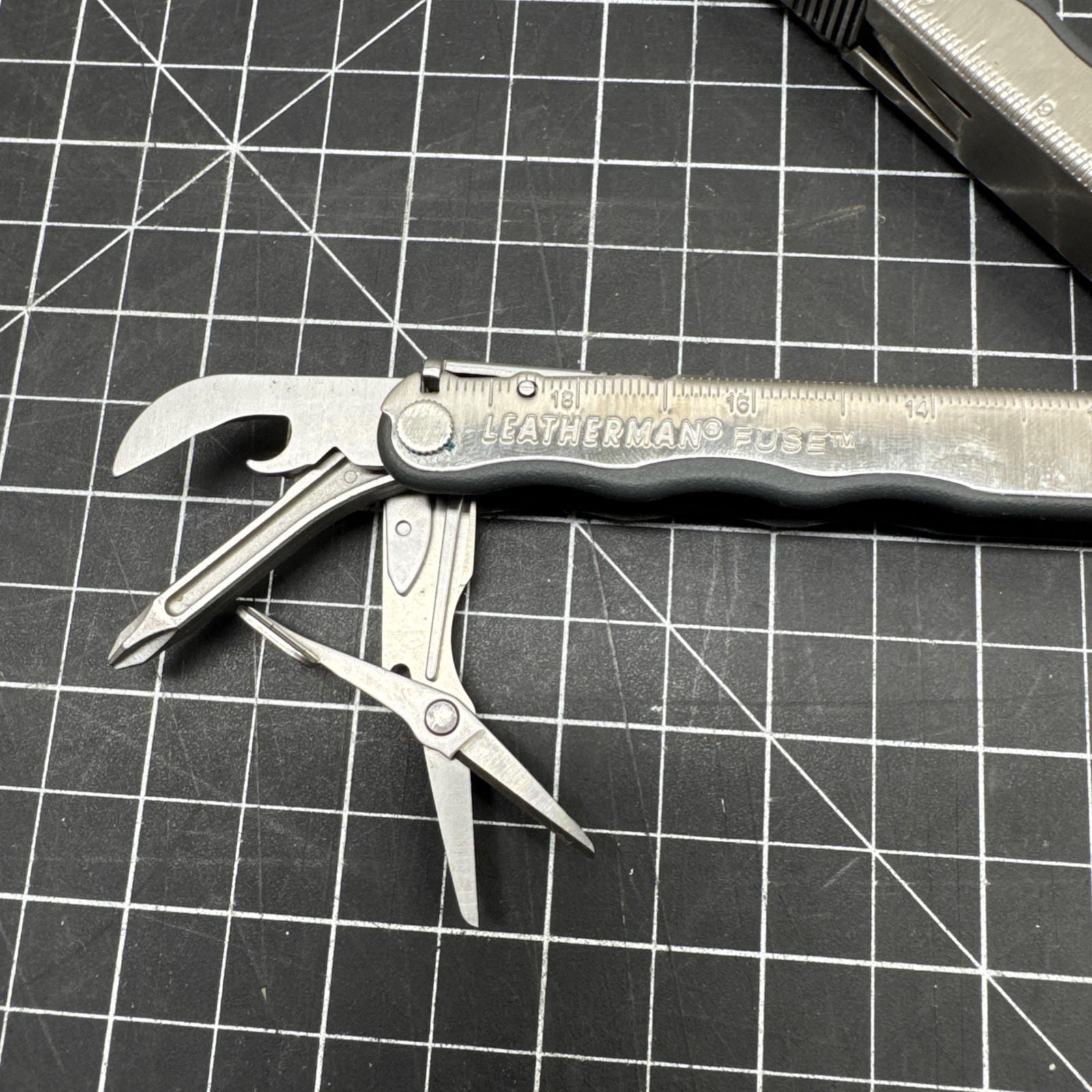 Leatherman Fuse Multi Tool with Case – Tools Lightly Used H2