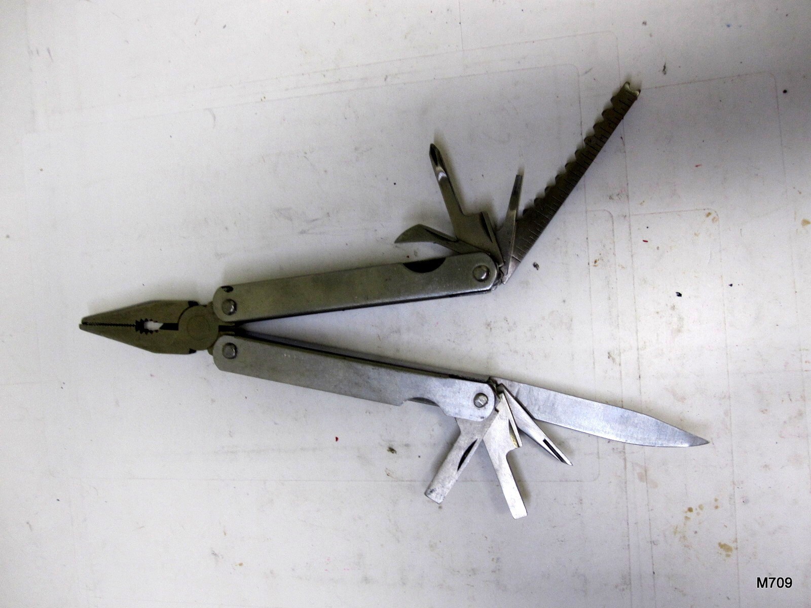 Great Neck No 12000 Stainless Steel Multi Tool Hunting Fishing Hiking