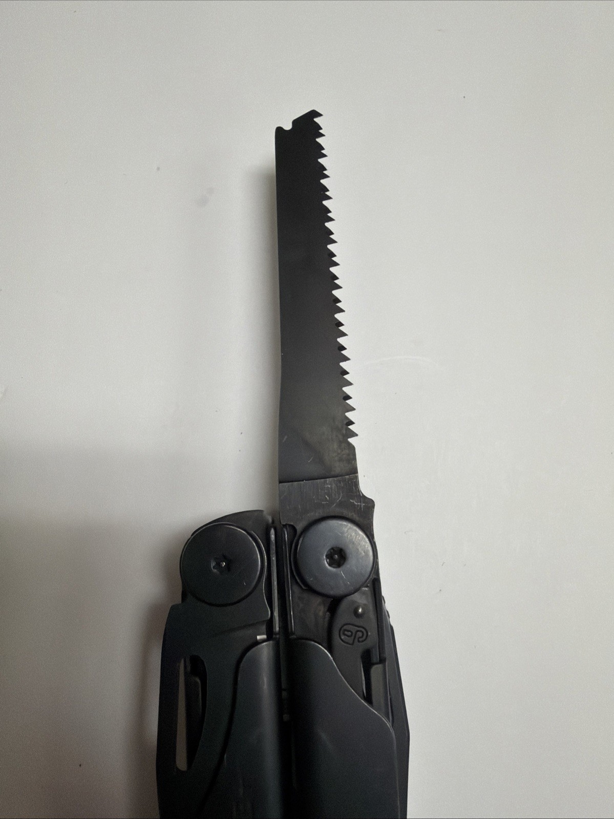 Leatherman Wave+ Plus 18-In-1 Black Oxide Multi-Tool Pliers 1-hand open w Sheath