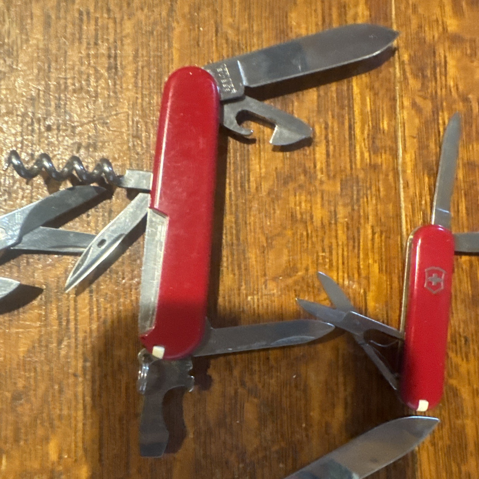 Victorinox Swiss Army Knives And Scissors Microsoft, Novell Collectors Lot