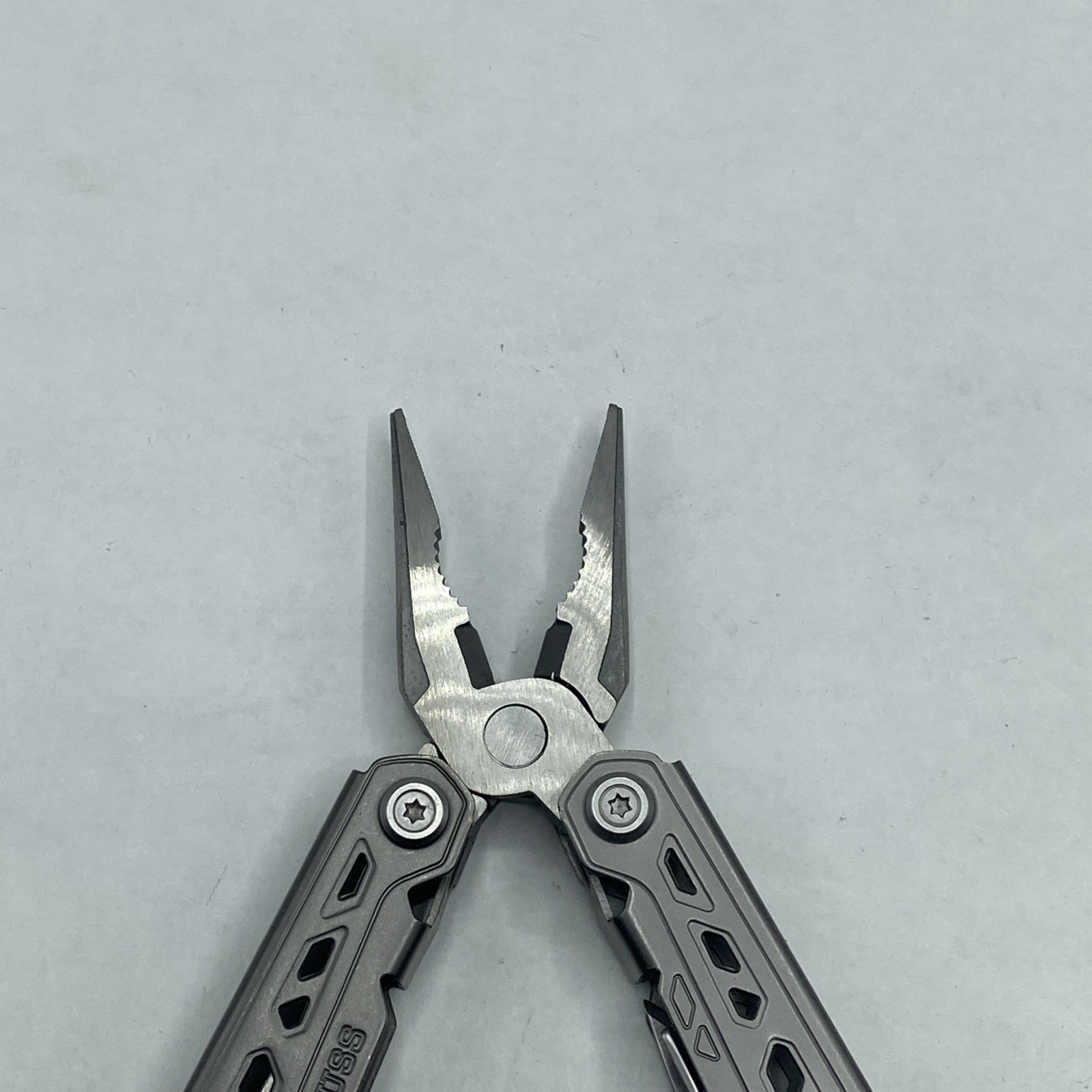 Gerber Truss Multi Tool with Sheath – Gray