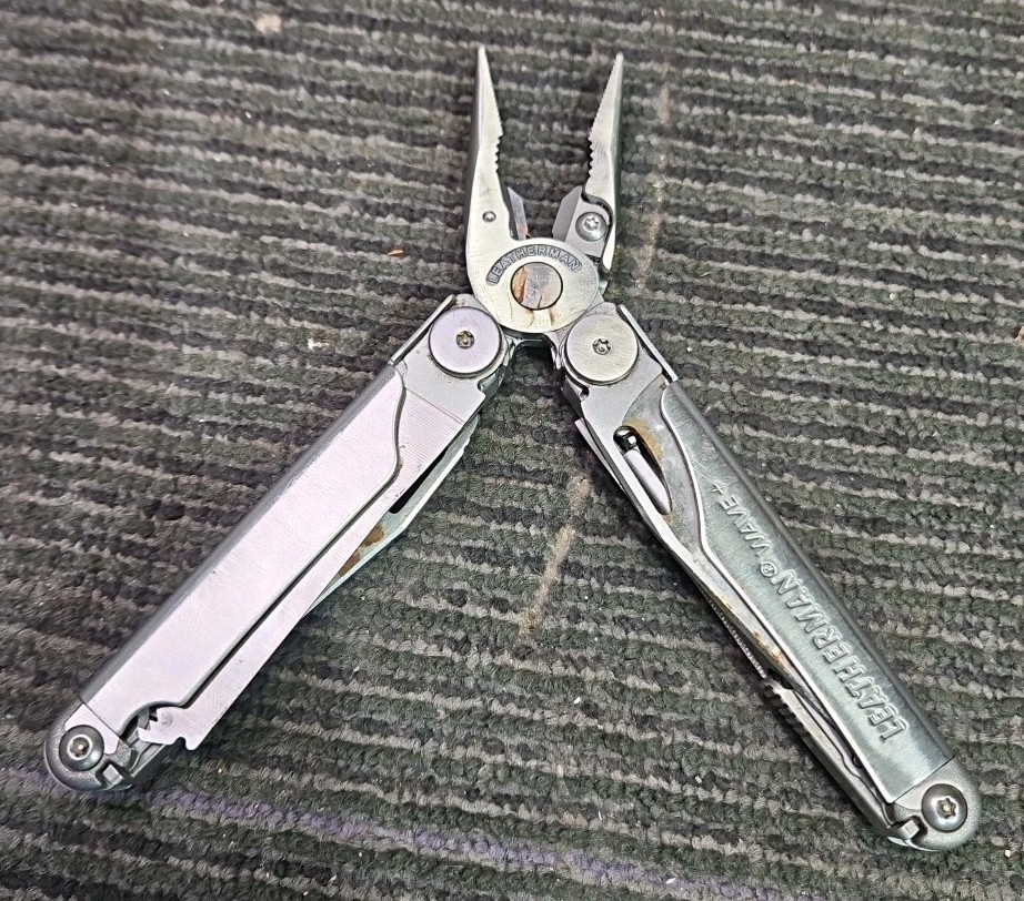 Leatherman Wave+ (Plus) Stainless Steel Multi-Tool – READ