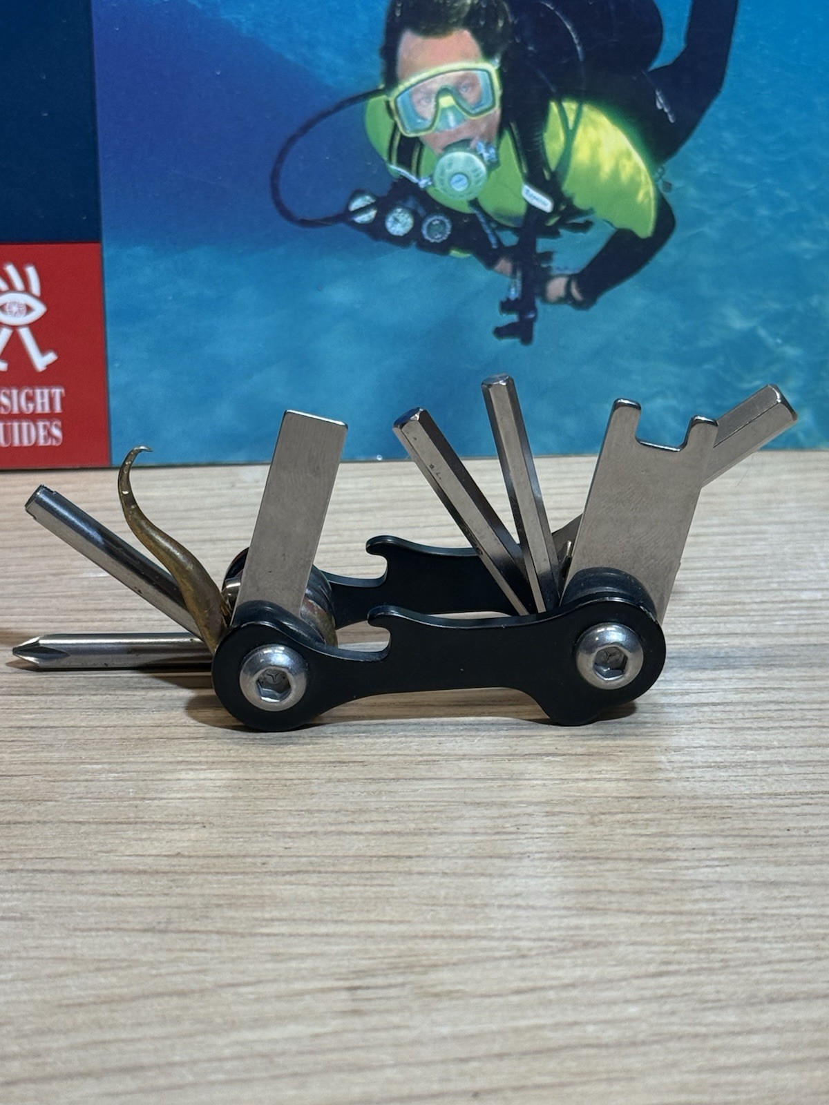 8-in-1 Scuba Diving 2.5″ Black Mini Compact Multi Dive Tool & Scuba Book Combo