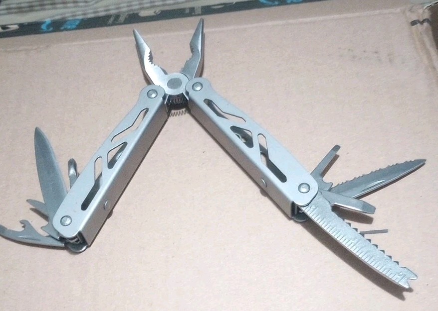 ozark trail multi tool 9 In One In Great Condition
