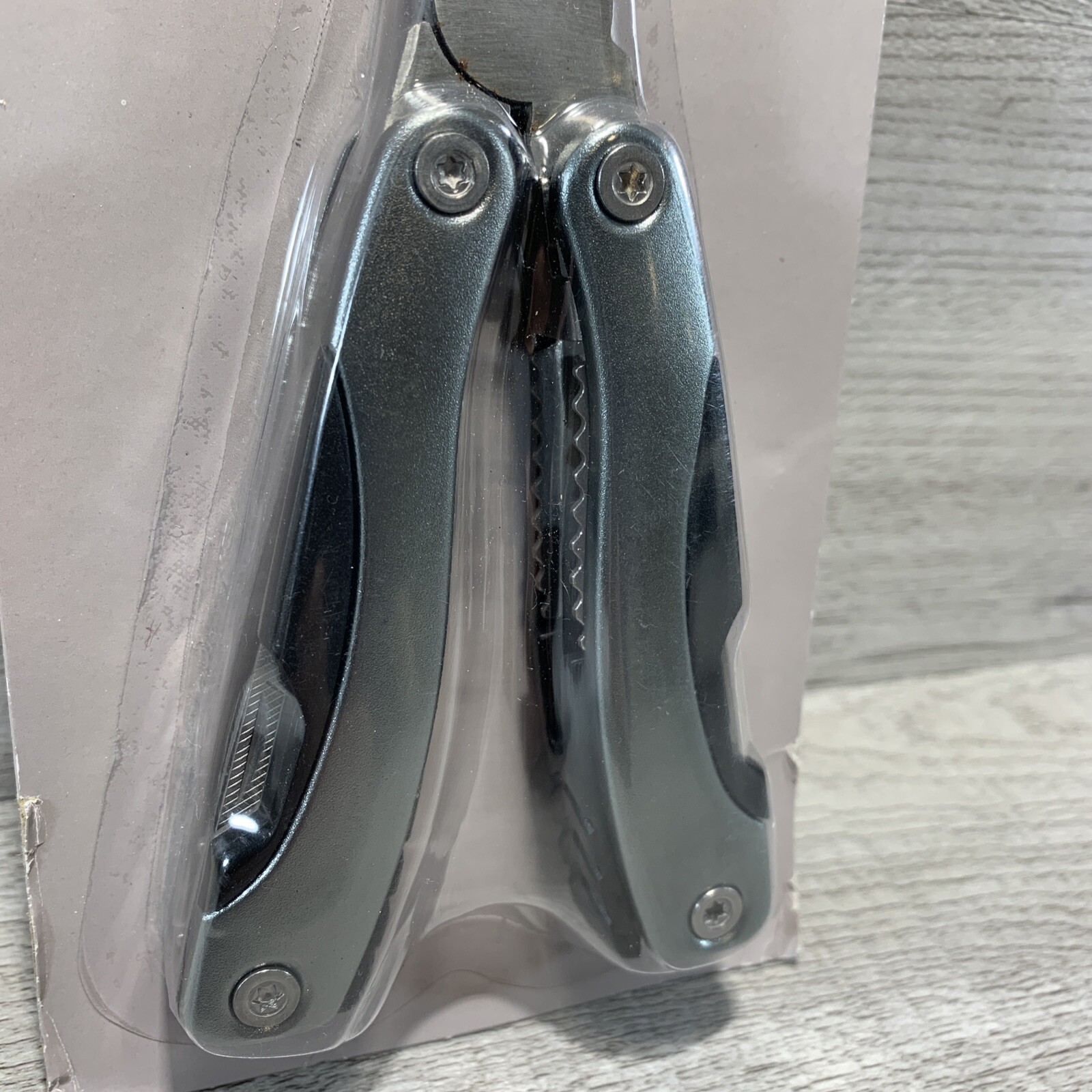 NEW Tuff Work 15-in-1 Multi-Tool — Knife, Pliers, Wire Cutter/Stripper & More!