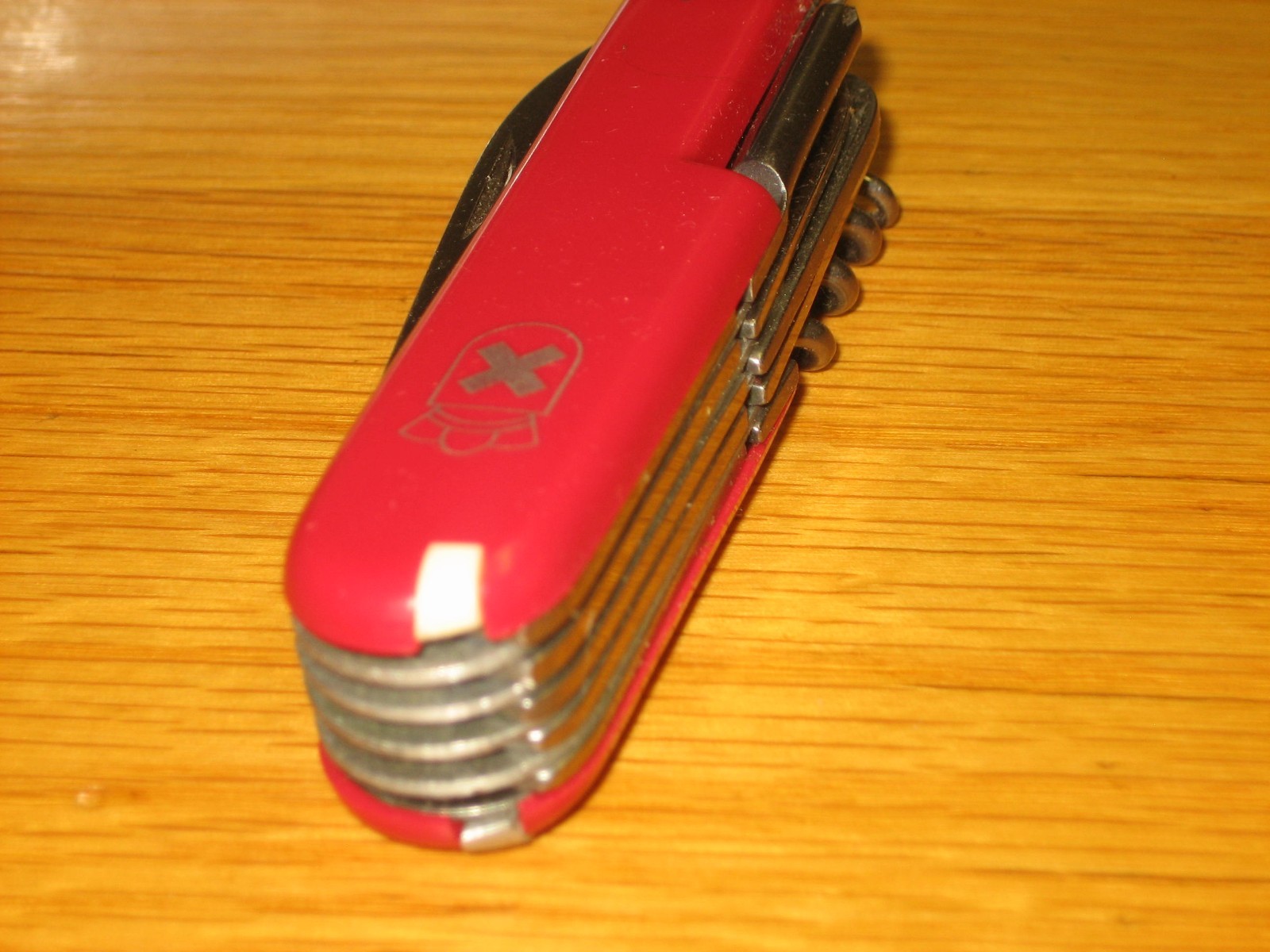 ROYAL CREST Swiss Army Knife 16 Function Pocket Knife Multi Tool SKA13 NIB