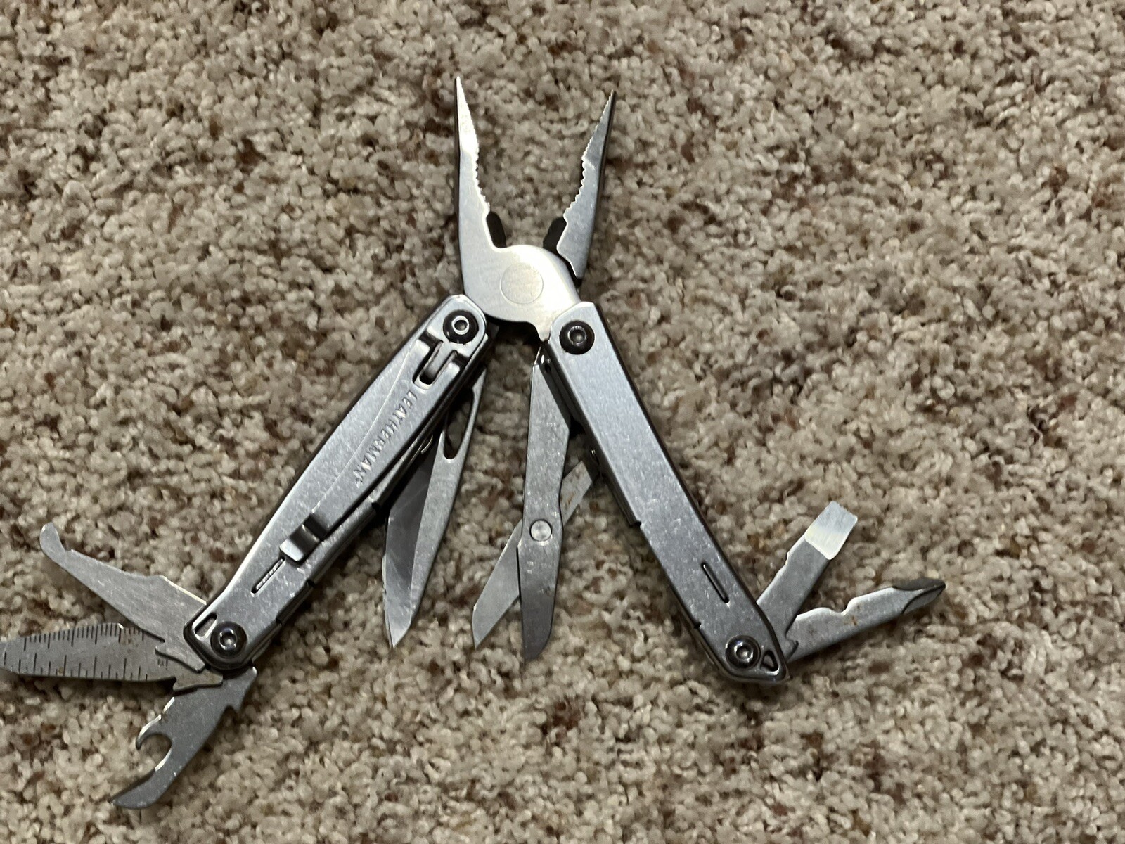 leatherman wingman multi-tool
