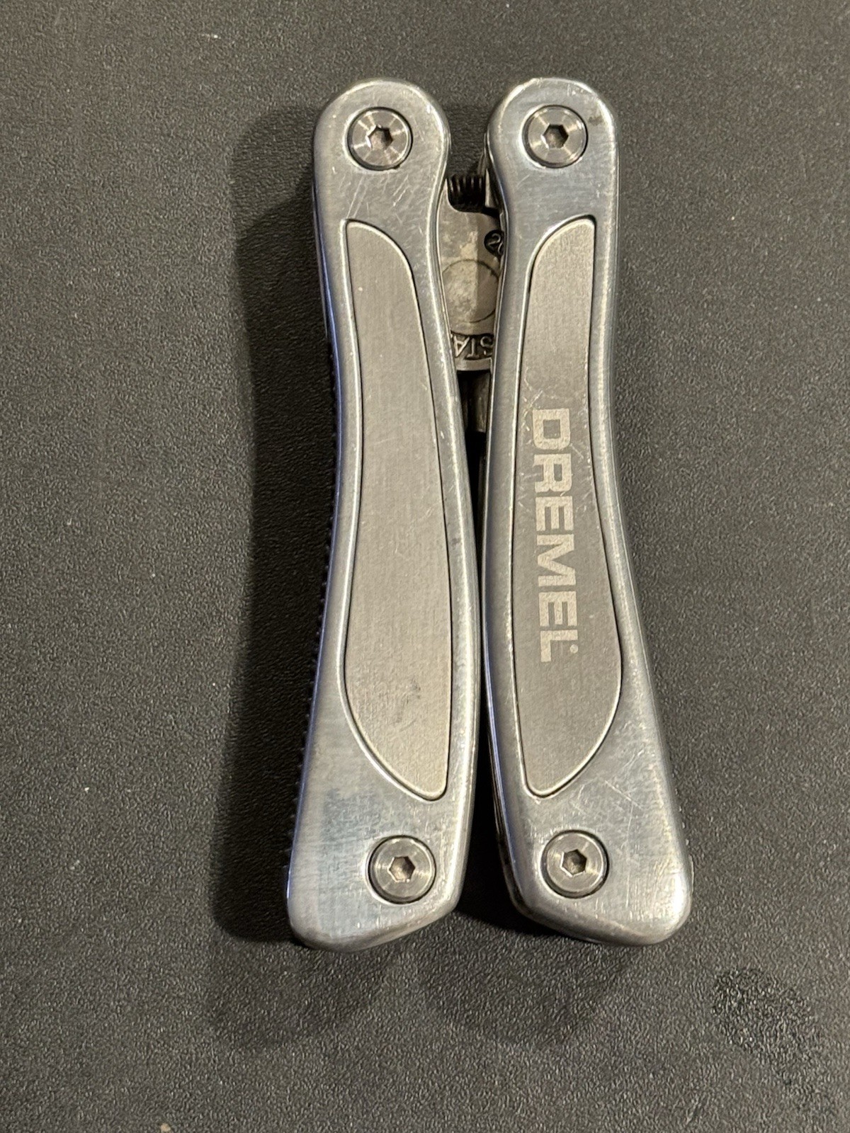 DREMEL MULTI-PLIERS TOOL Stainless Steel. Nice Condition Rare Find!
