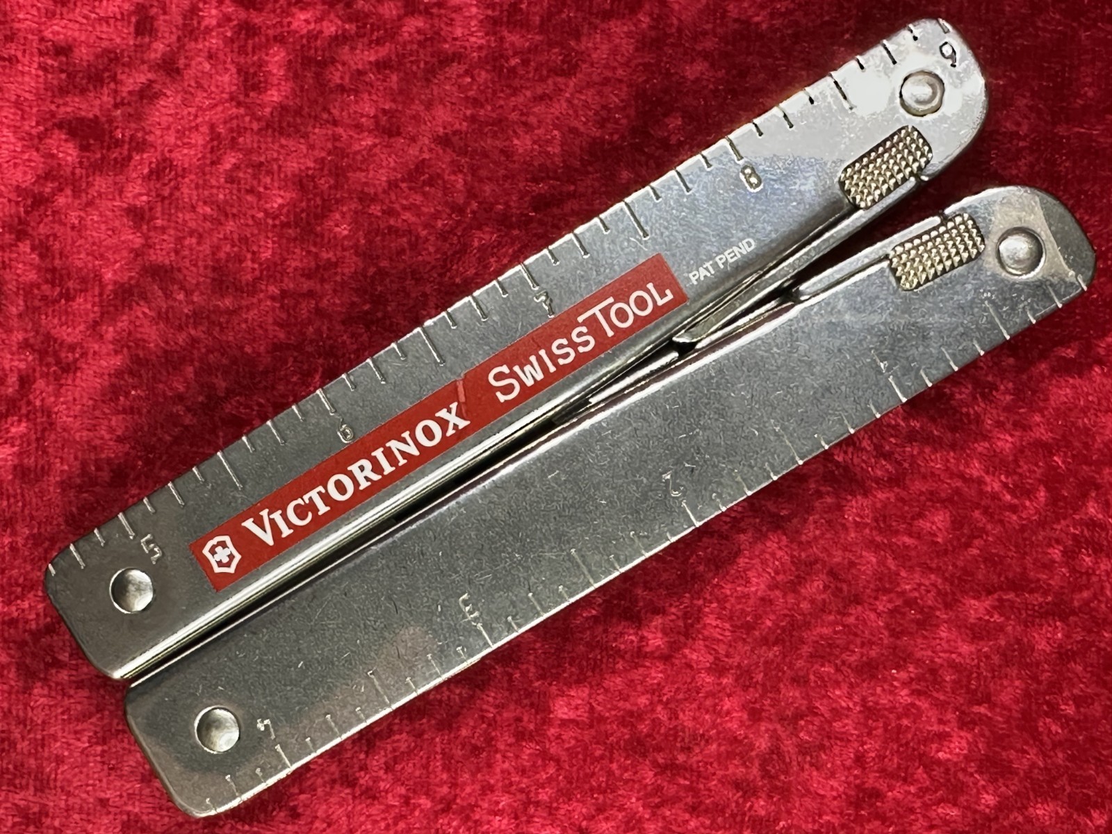 Victorinox SwissTool RS Rescue Stainless Steel Swiss Army Knife Multi-Tool (680)