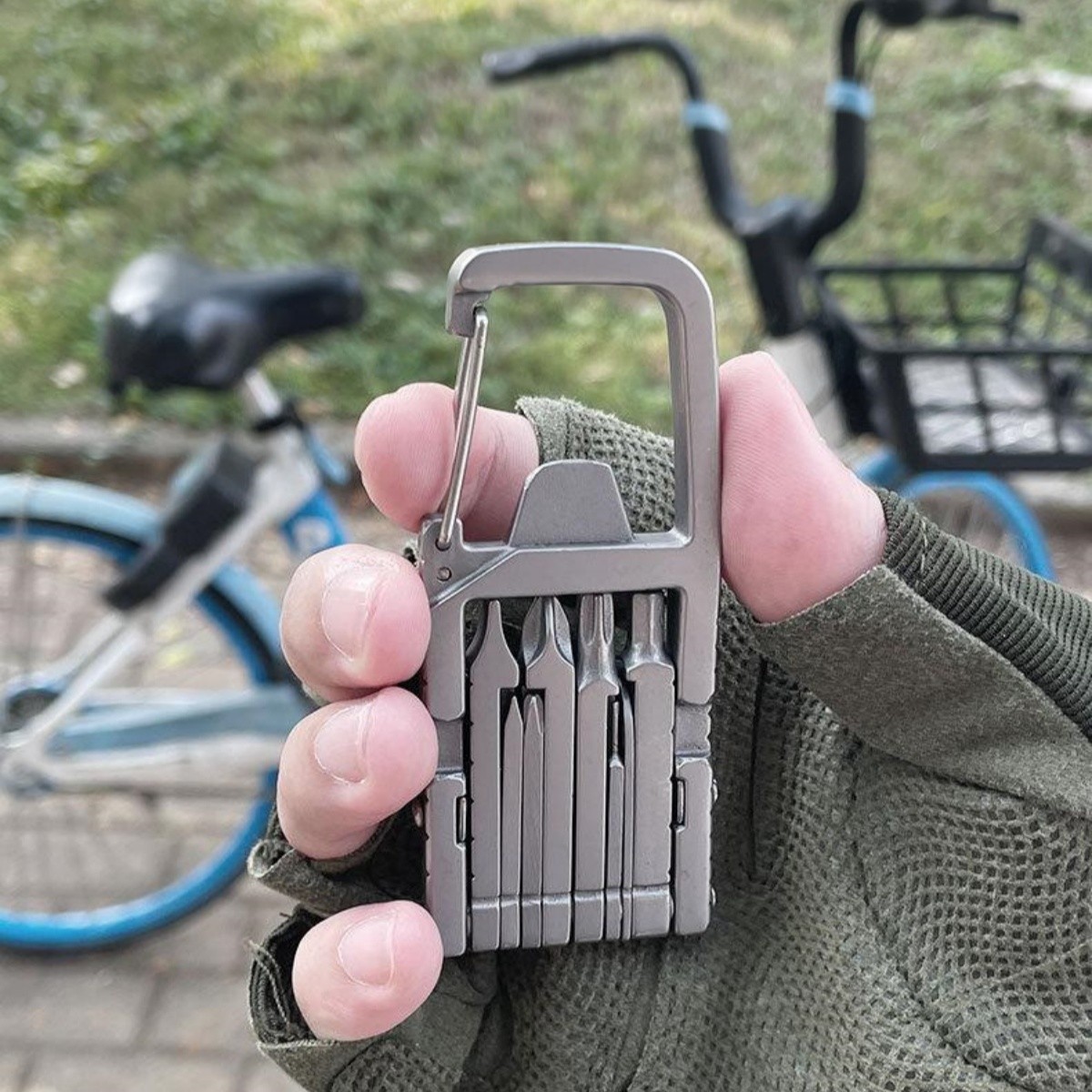 13-in-1 Multitool Keychain, Stainless Steel EDC Pocket Tool with Screwdrivers