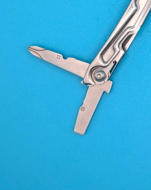 Leatherman Bolster 13 Tool Stainless Steel Multi-Tool!