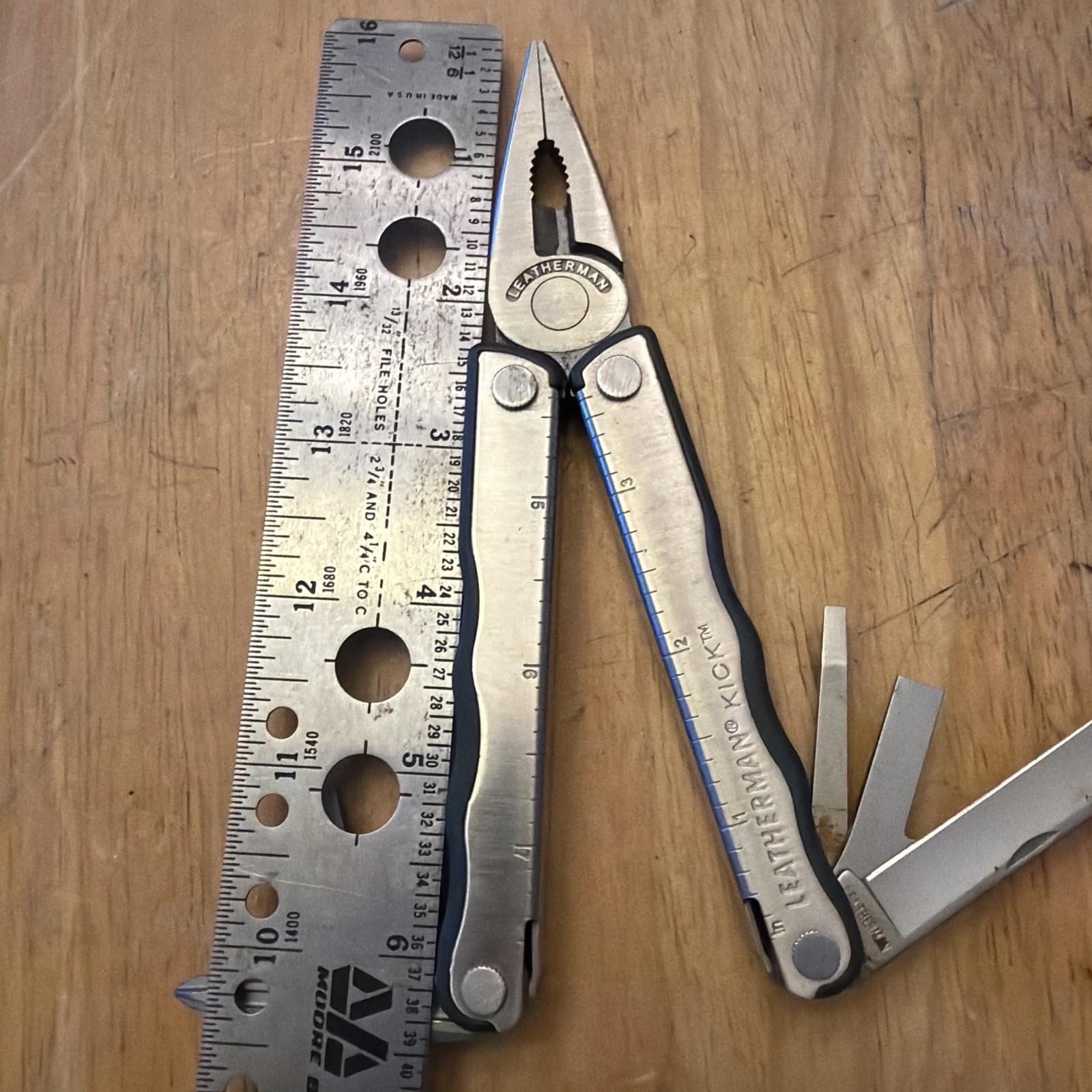 Leatherman KICK Multi Tool Knife RETIRED NO POCKET CLIP Pre Owned Some Rust