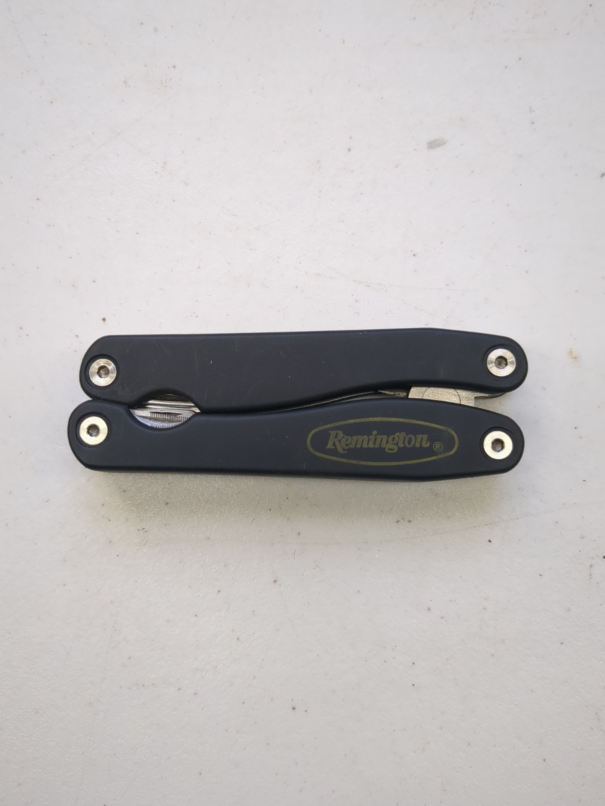 Remington foldable survival multi-tool knife Stainless Fold To 4” Black