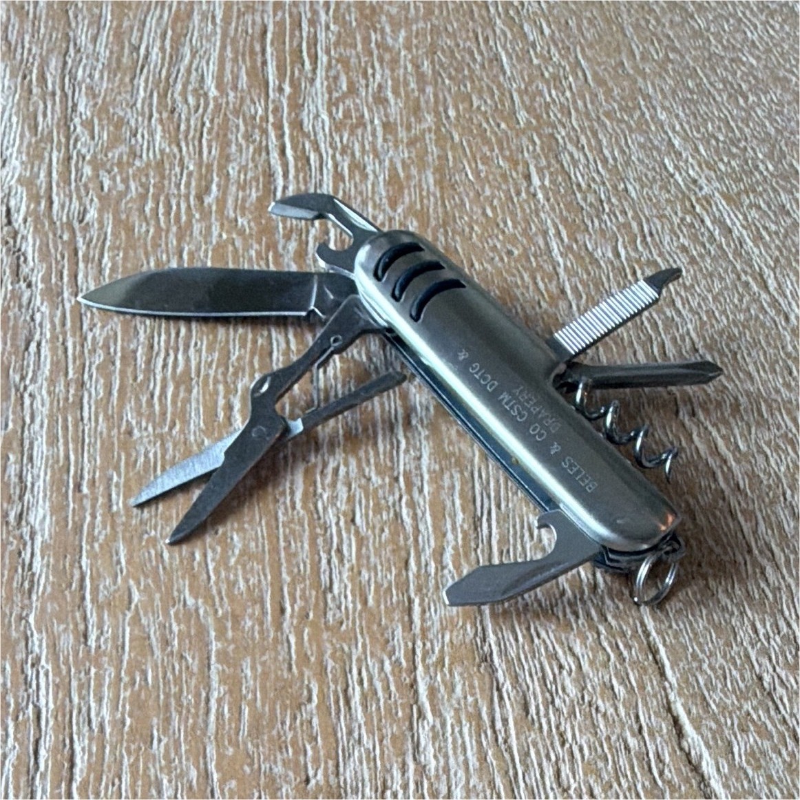 Wenger 1.05.01 Swiss Army 7-Tool Multi-Tool 2in Blade Scissors Corkscrew
