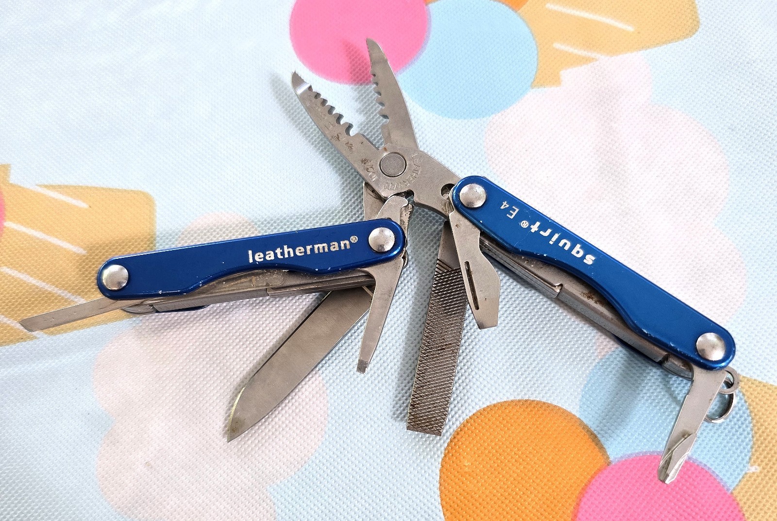 Leatherman Squirt E4 Multi-Tool w/Wire Strippers – Tactical Support Equipment