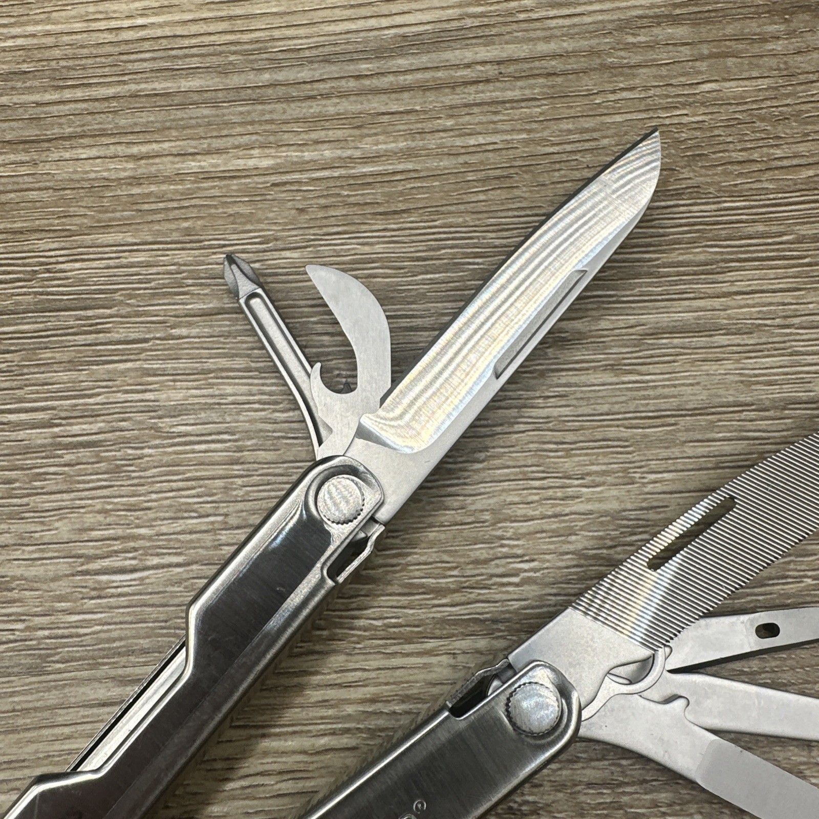 LEATHERMAN Bond Multitool, Stainless Steel Everyday Tool!