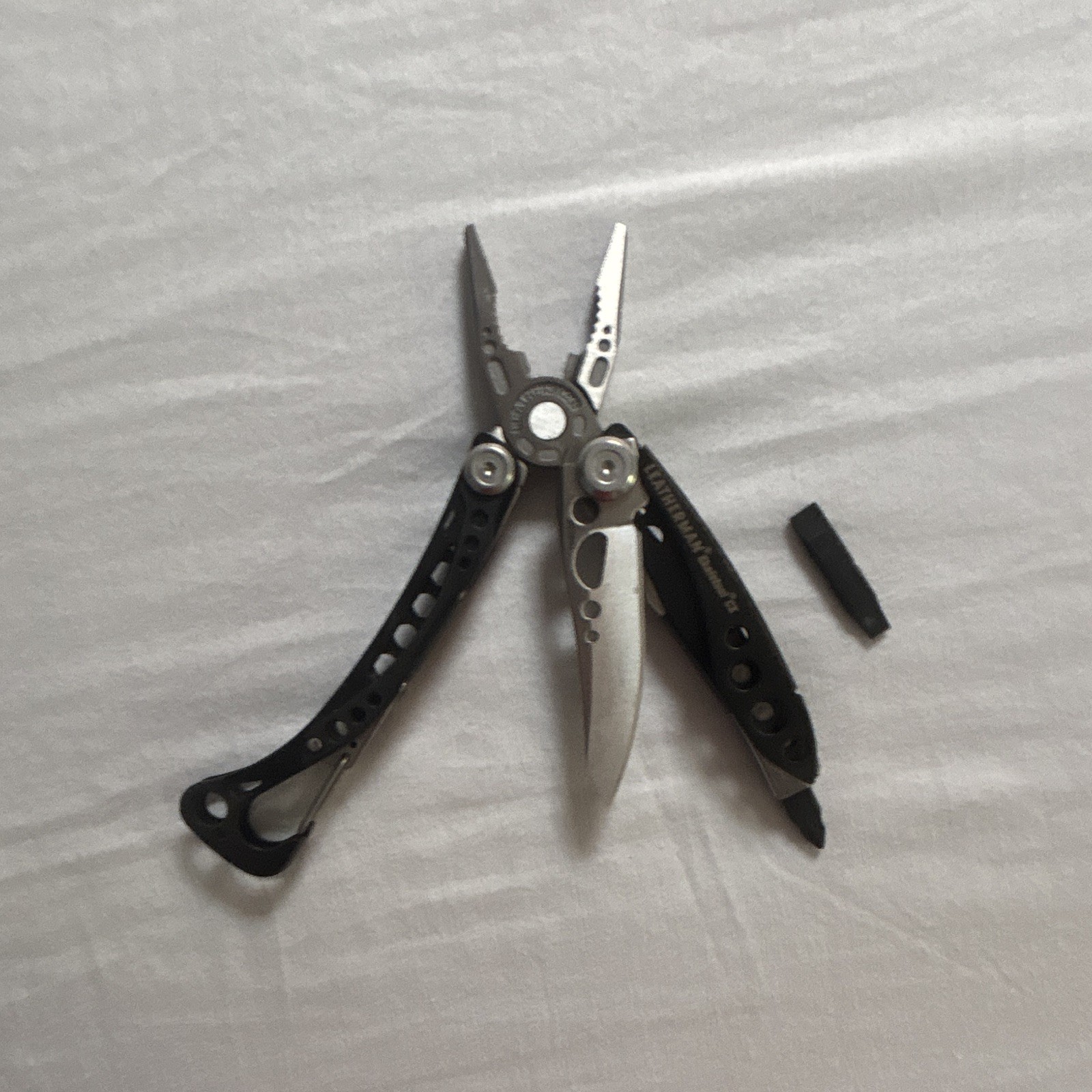 Leatherman skeletool