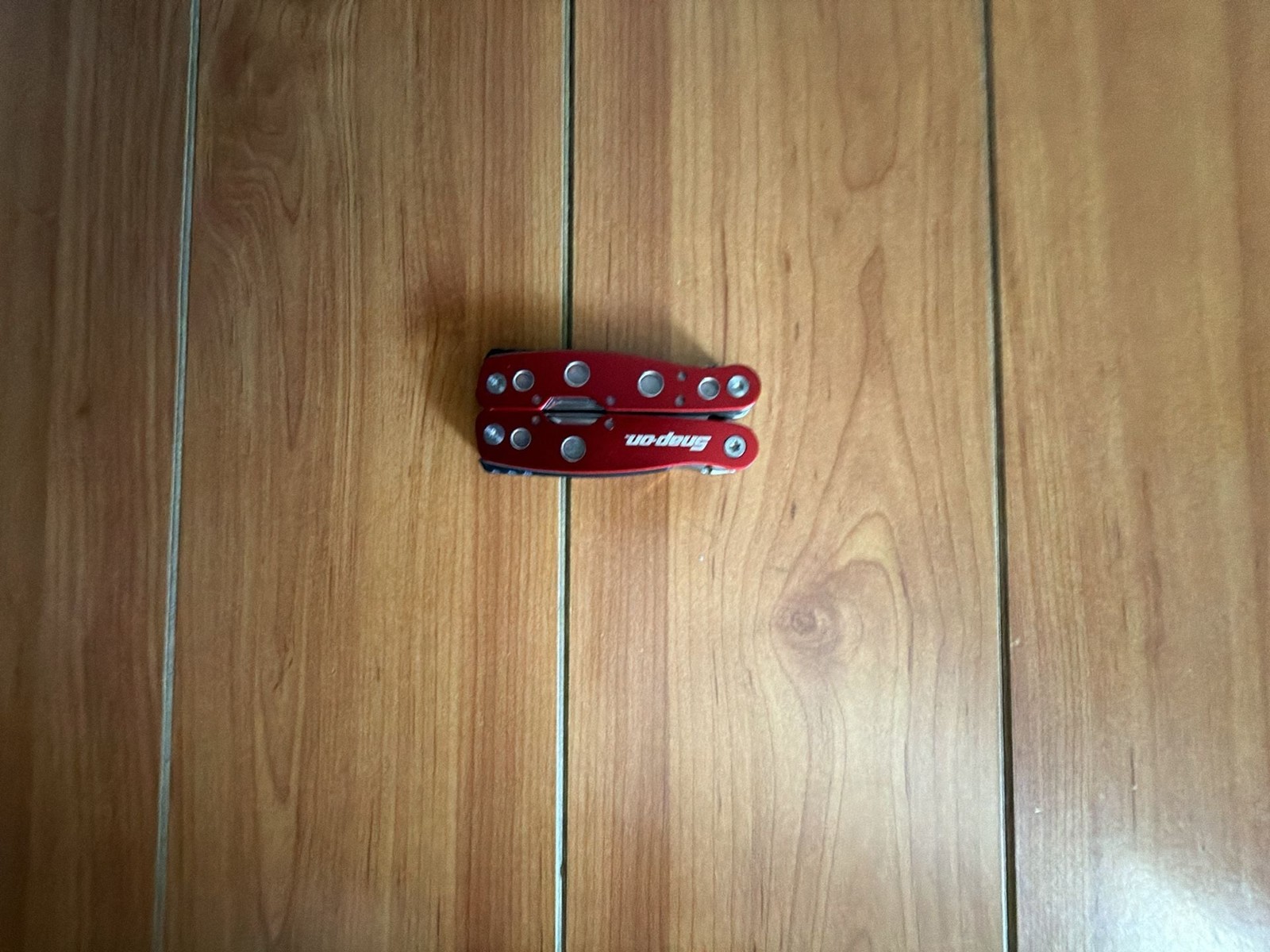 Snap-on Multi-Tool Pocket Knife with Pliers and Carrying Pouch