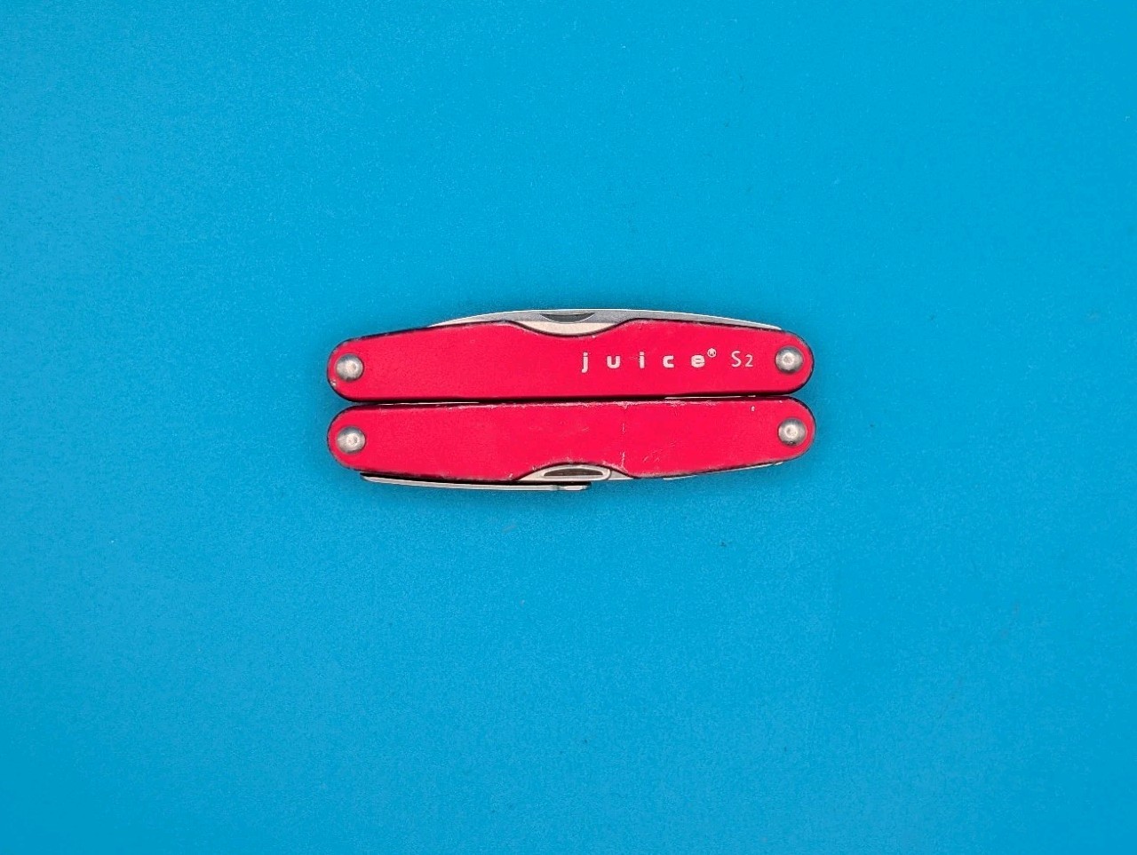 Leatherman Juice S2 Red Multi Tool! RETIRED!