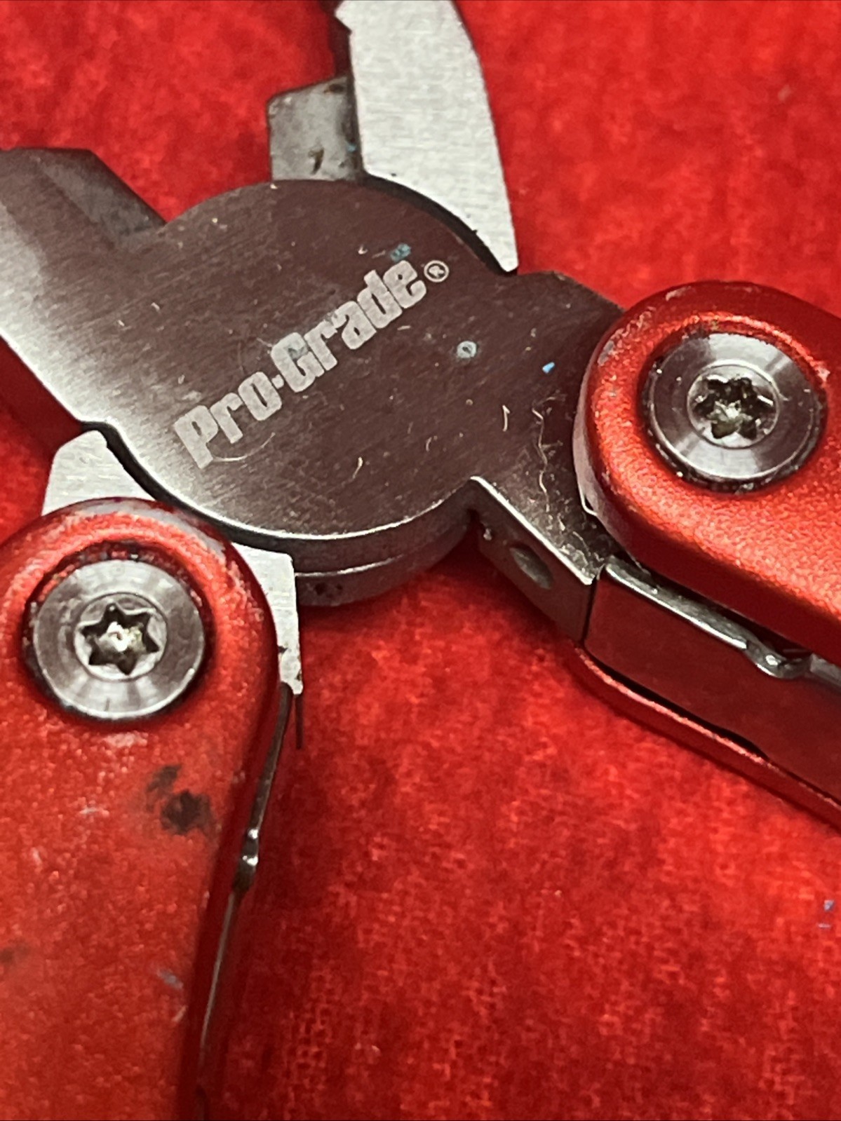 PRO-GRADE MULTI-TOOL POCKET TOOL UTILITY KNIFE (k34)