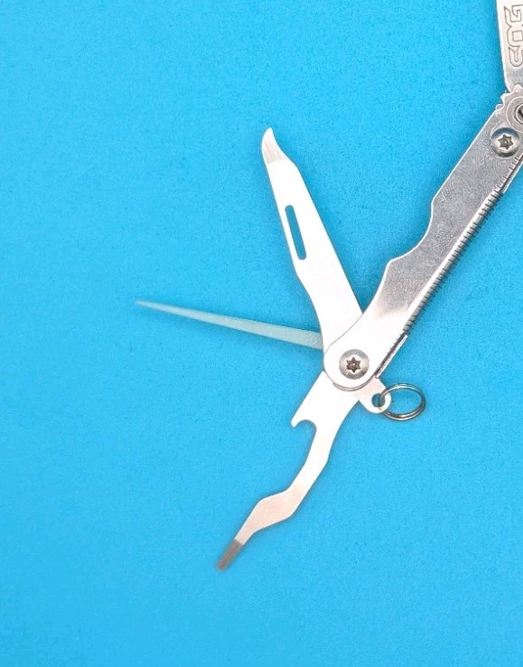 SOG Crosscut Multitool Knife!