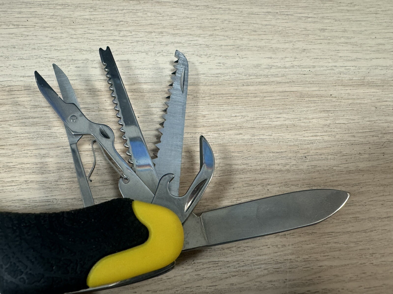 Appalachian Trail 11 Tool Camp Knife