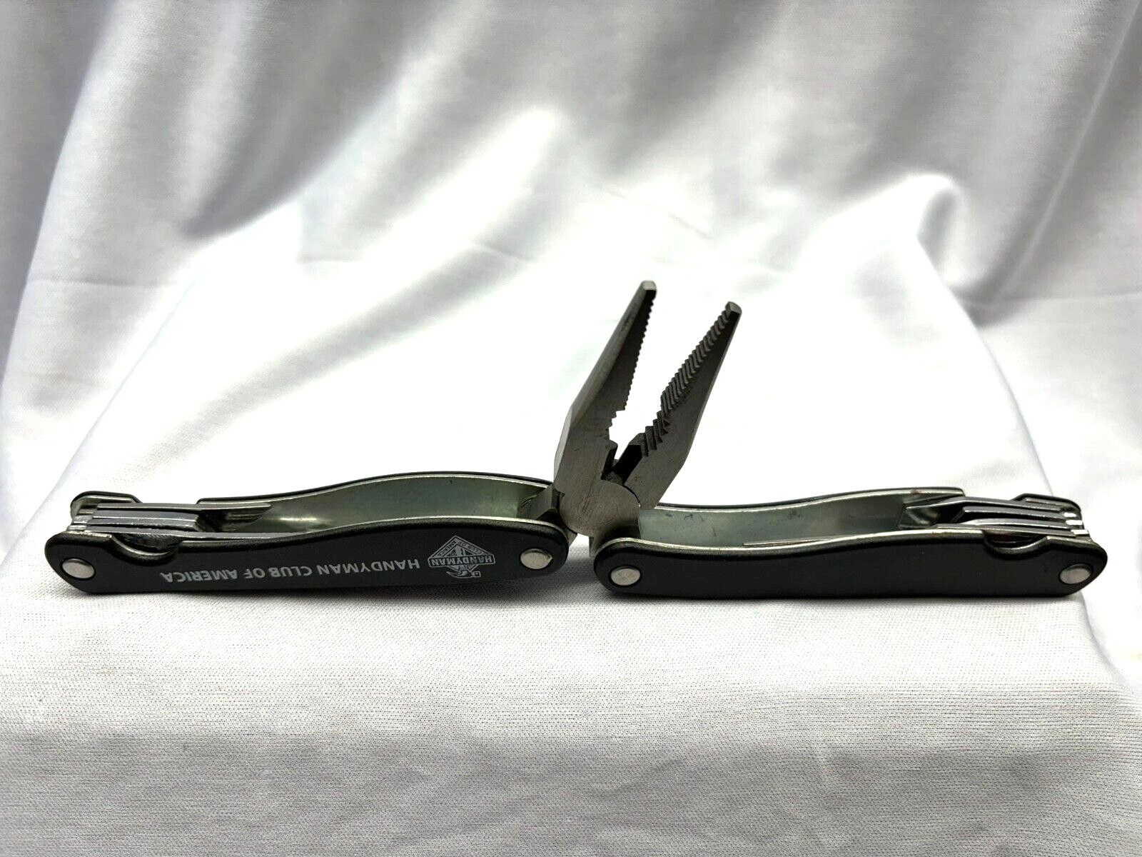 Handyman Club of America Folding Multi-Tool