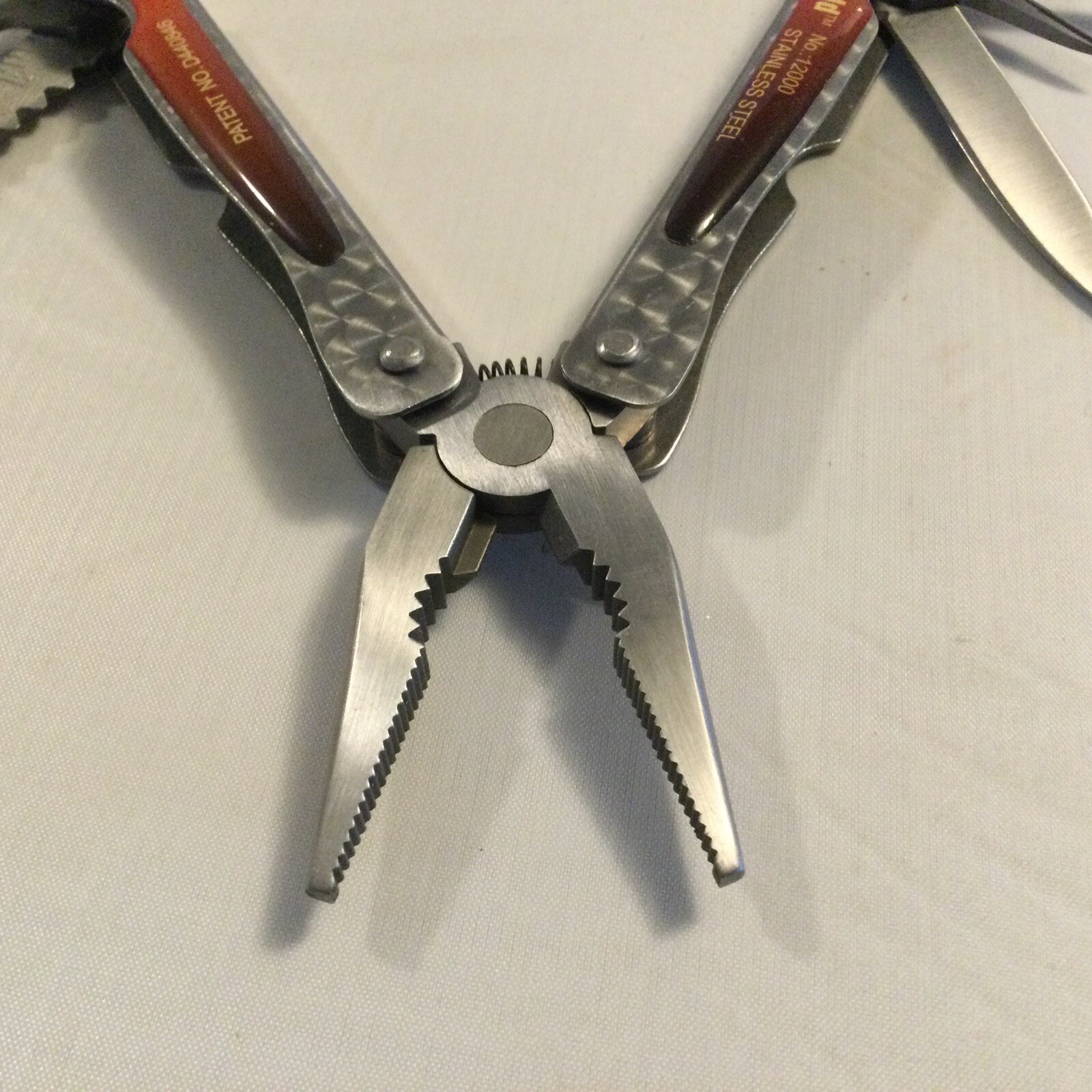 Sheffield #12000 Stainless Steel Multi Tool Pliers Knife Scaler With Belt Case