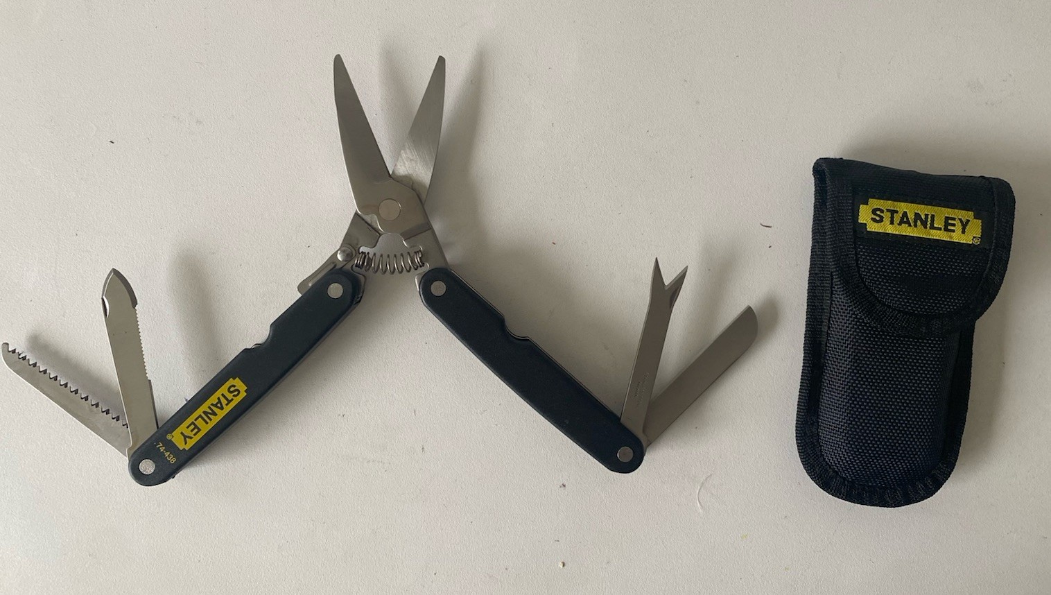 New STANLEY MULTI TOOL 5 IN 1 STAINLESS STEEL 74-438 With Sheath Electricians