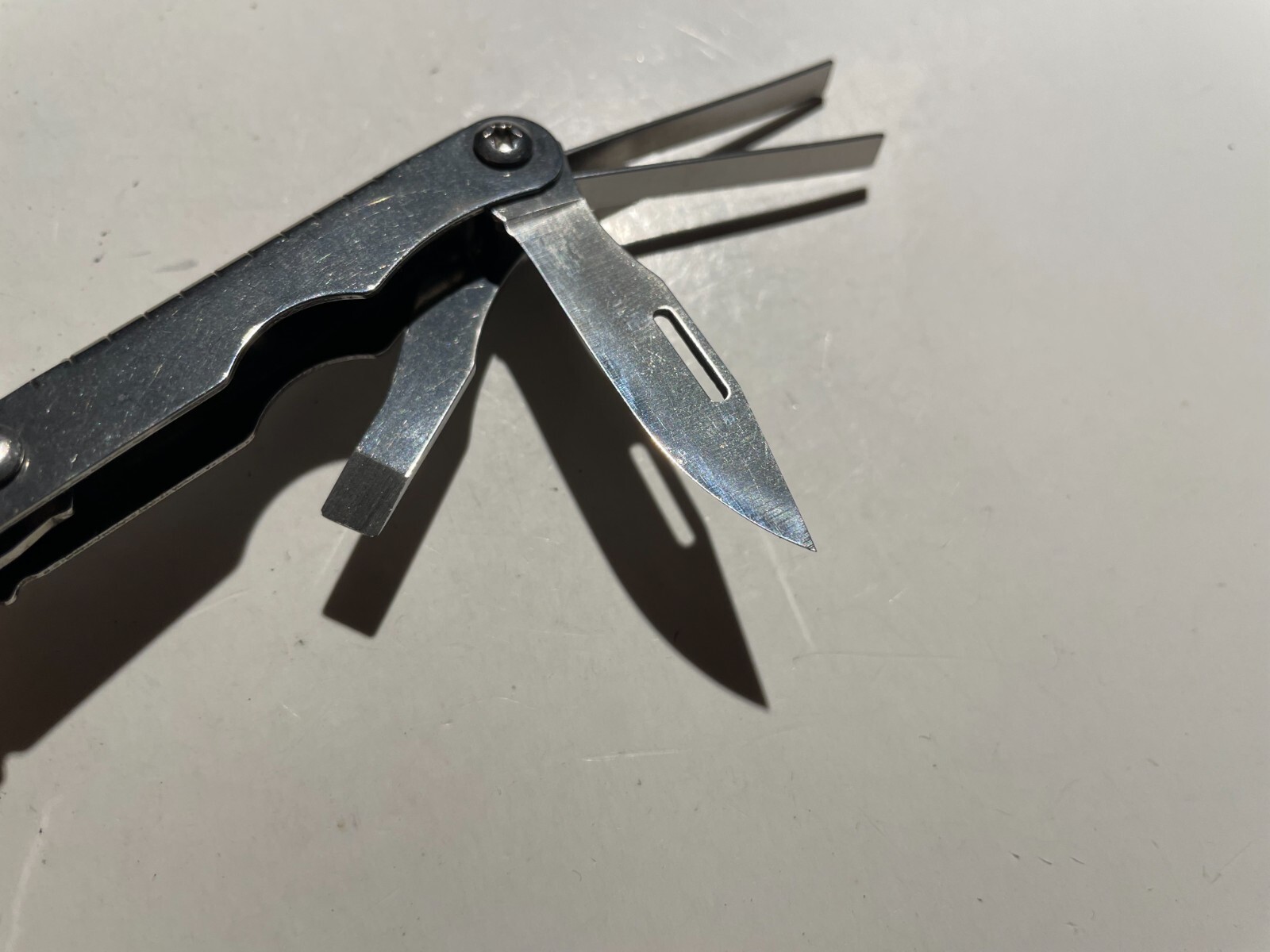 SOG Crosscut Small Stainless Steel Multi-Tool Scissors Knife