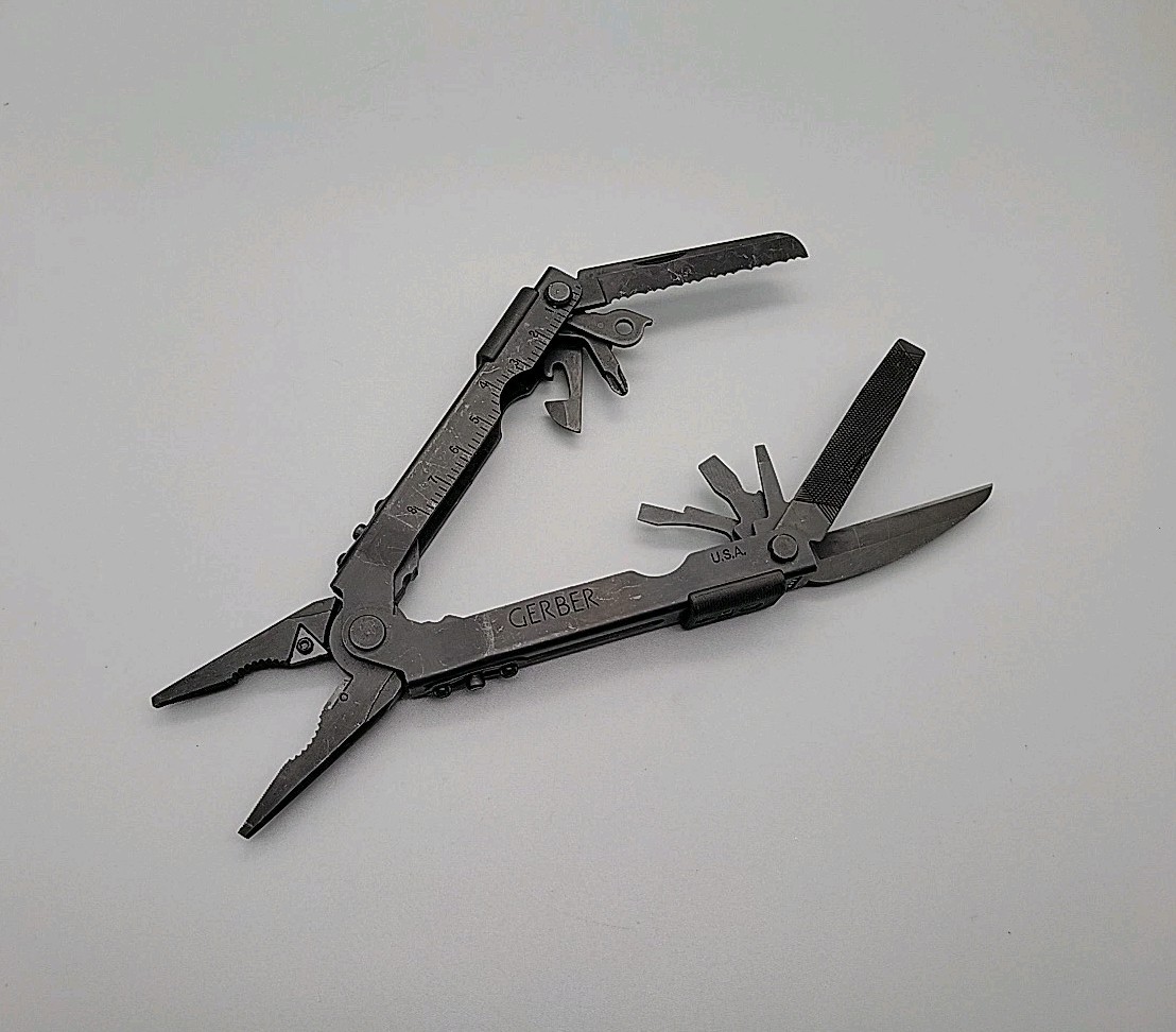 Gerber Multiplier MP600 Multi-Tool – Black – Needle Nose Carbide Cutter Pliers