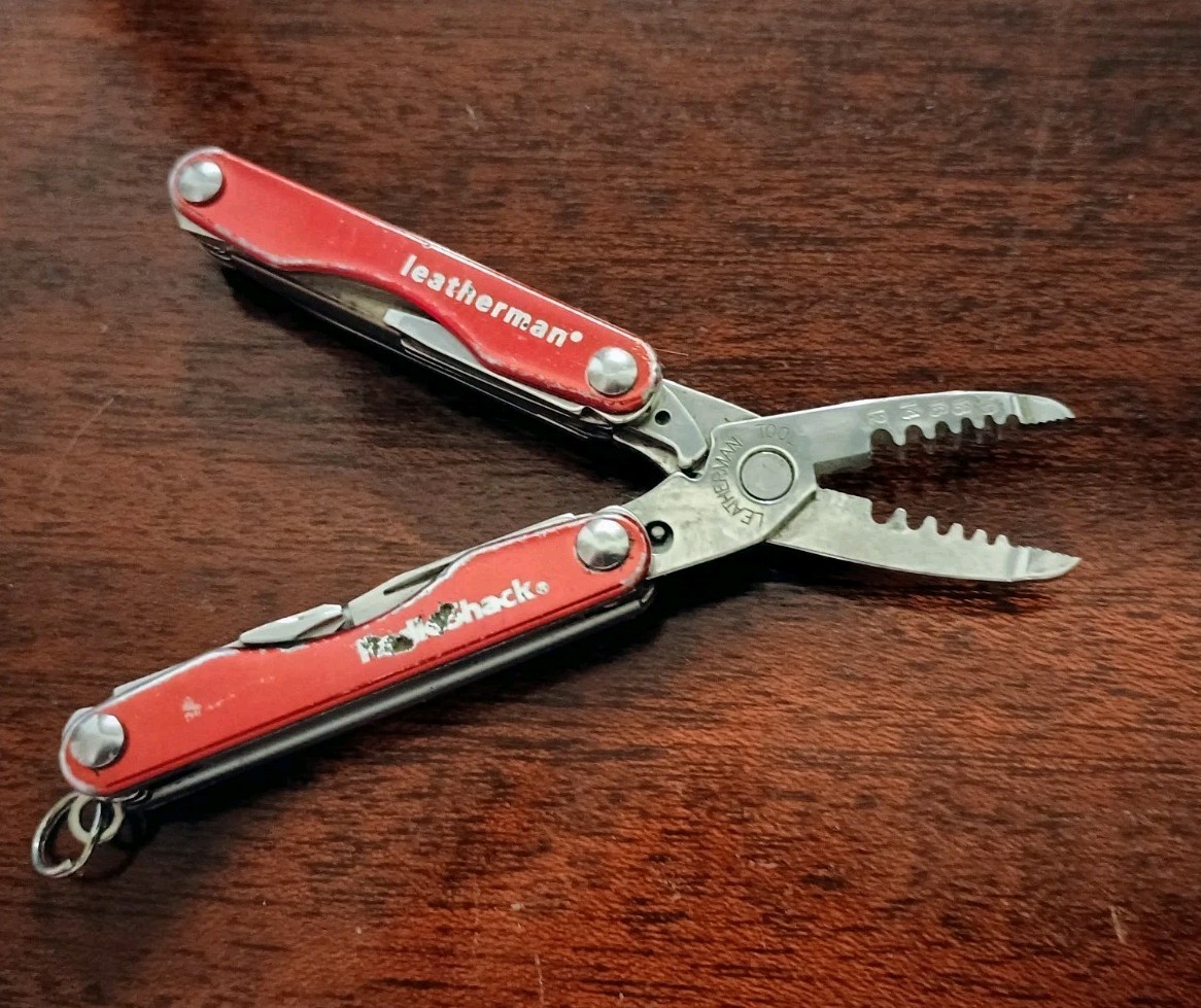 Leatherman Squirt E4 Stainless Multitool Radio Shack Red Broken File Still Great