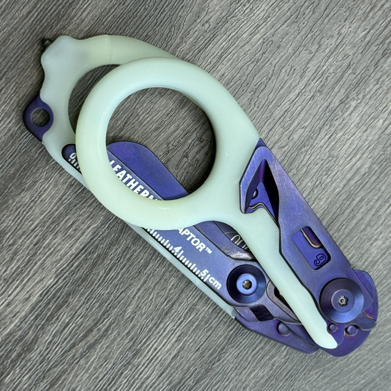 Leatherman Raptor Glow Limited Edition Raptor Purple Raptor Purple Glow 341/500