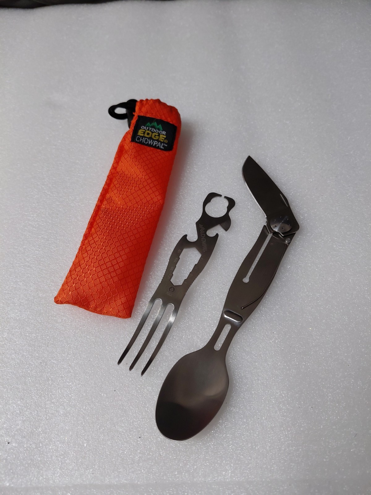 NEW Outdoor Edge ChowPal Mealtime Multitool Fork Spoon Knife Can Opener Chow-Pal