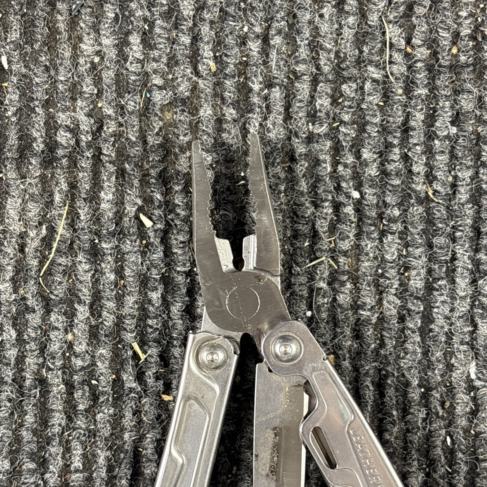 Leatherman Rev 3.8″ Multi-Tool, Stainless! USED (048)