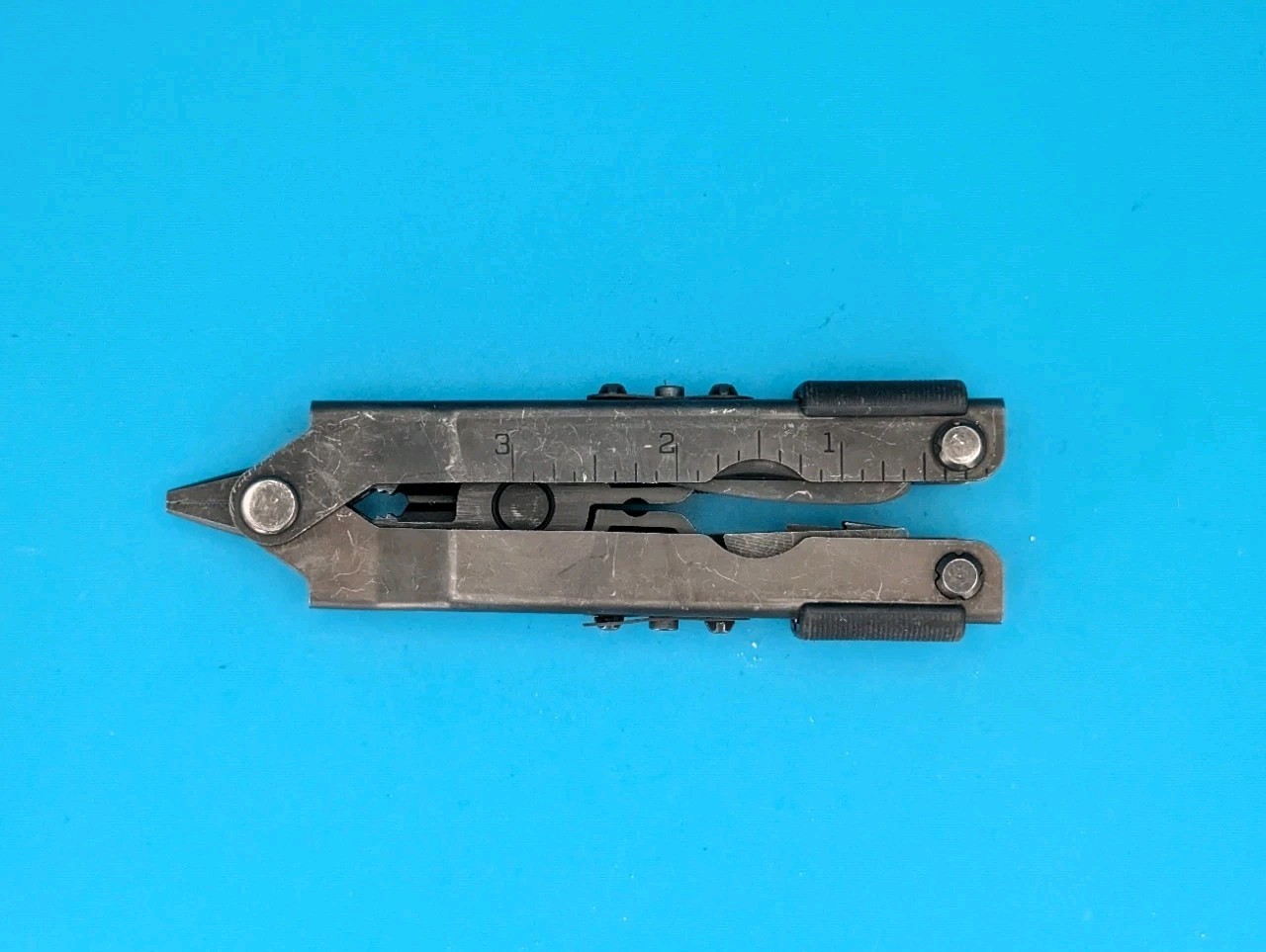 Gerber MP600 Black Oxide Multi-Tool Needle Nose Pliers!