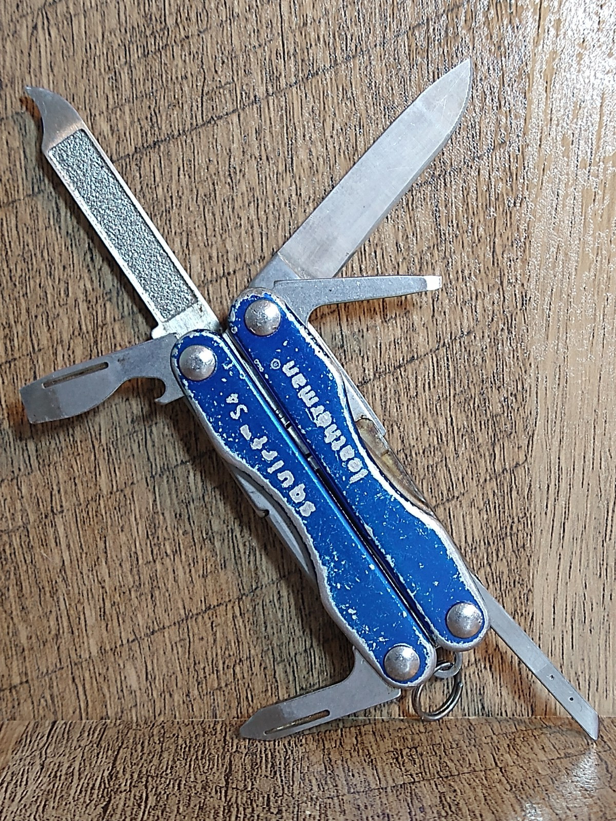 Leatherman SQUIRT S4 BLUE Multi-Tool (Retired Model) – All Tools Good!
