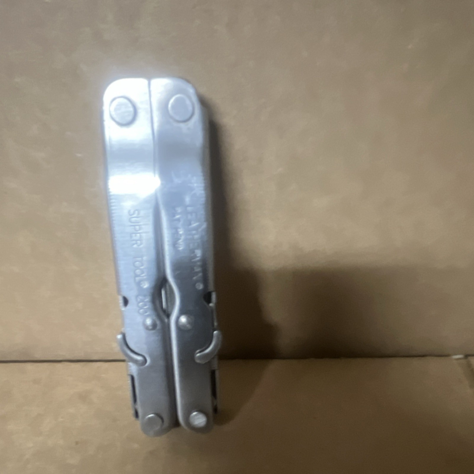 Leatherman Super Tool 200 Stainless Steel Multi-Tool Knife Plier Silver