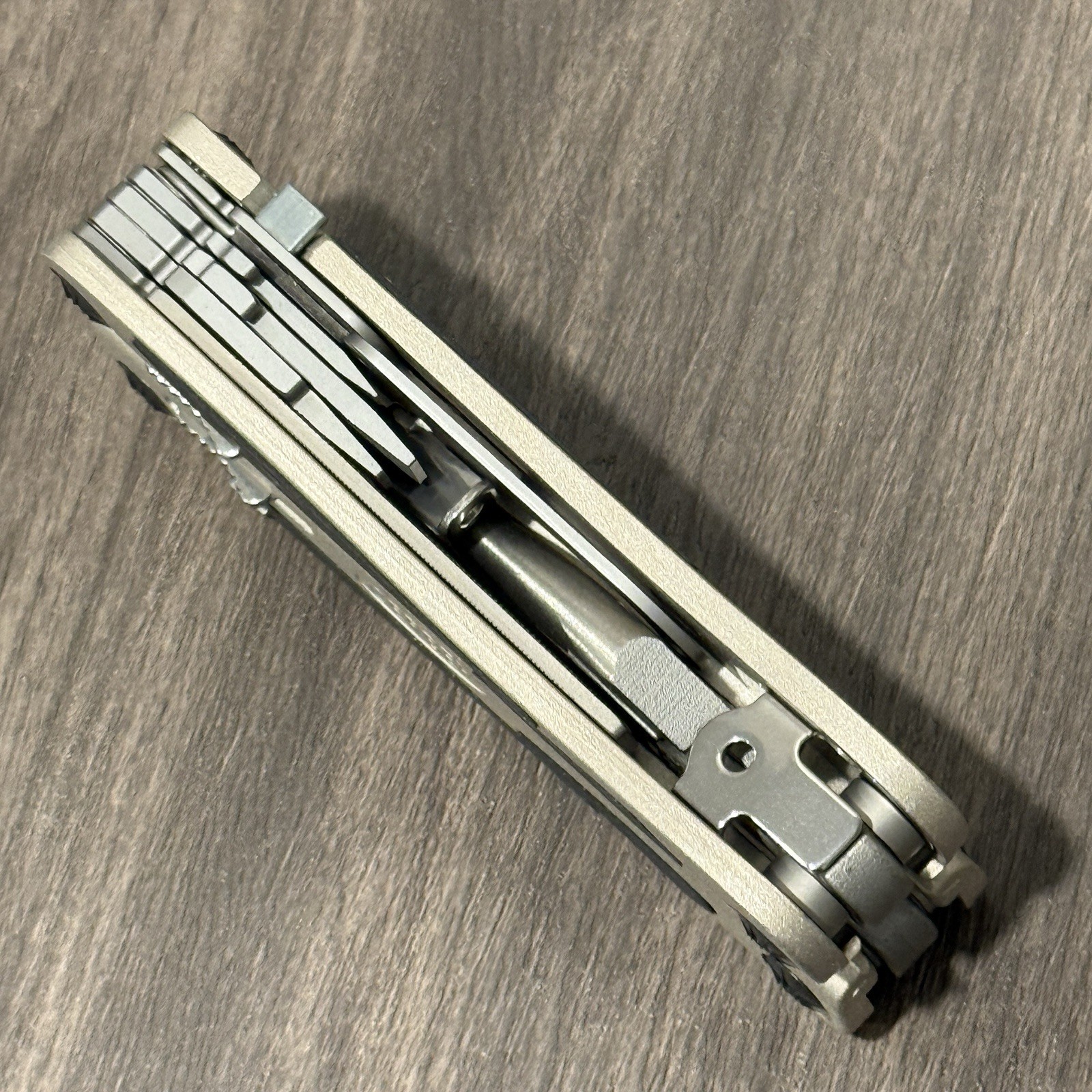 Gerber Legend MP800 Multi Tool /Multi Plier. Assembled in USA