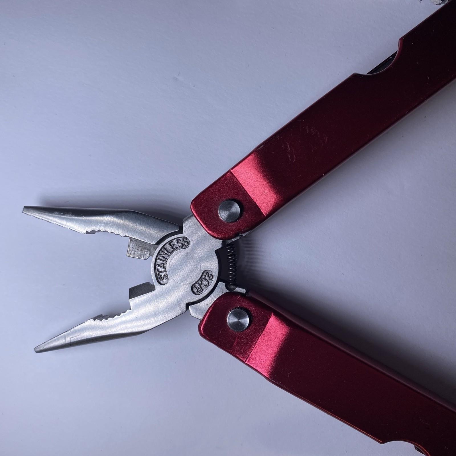 Durabuilt Multi Tool with Pliers red 11 tools 4.5″ 11 blades