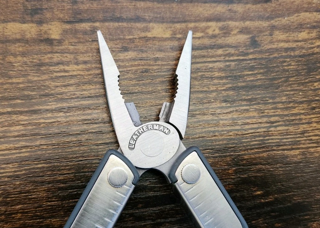 Leatherman KICK Multi Tool Multitool Knife – Great Condition – C56