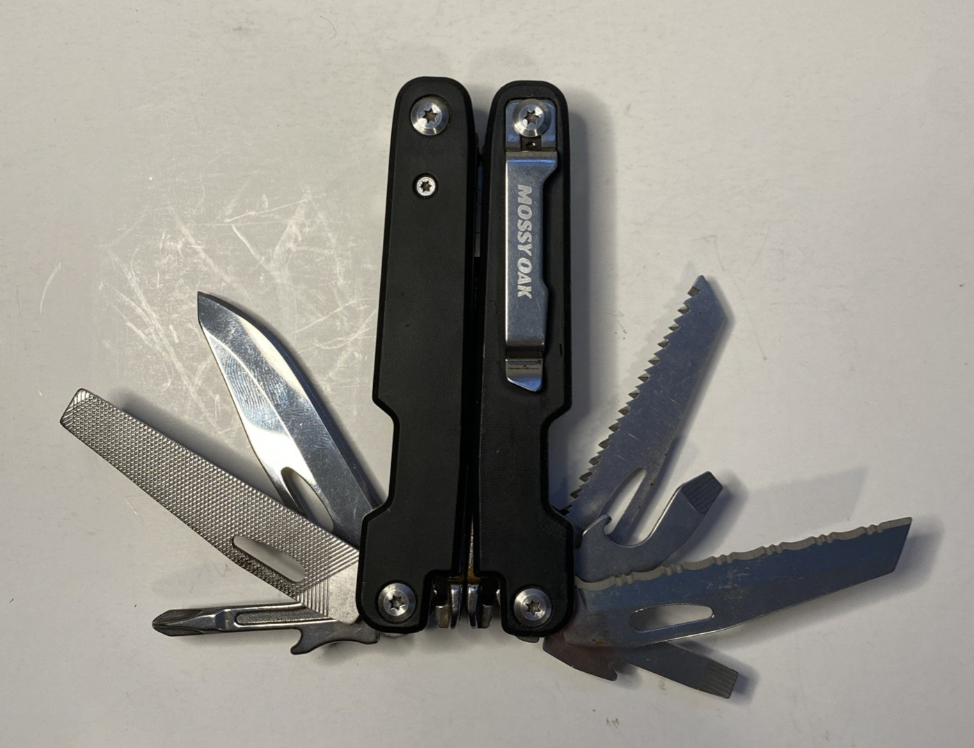 Mossy Oak 11 in 1 Multi Tool Black w/ Pocket Clip & Nylon Sheath