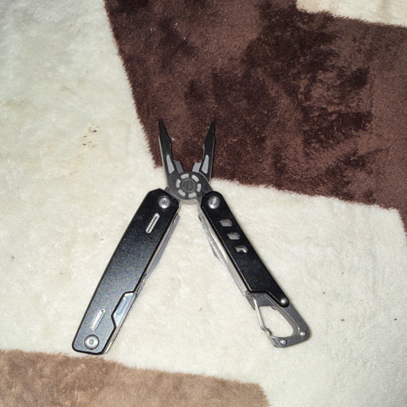 Black Silver Stainless Steel Multi-Tool Plier Knife Saw Carabiner Clip