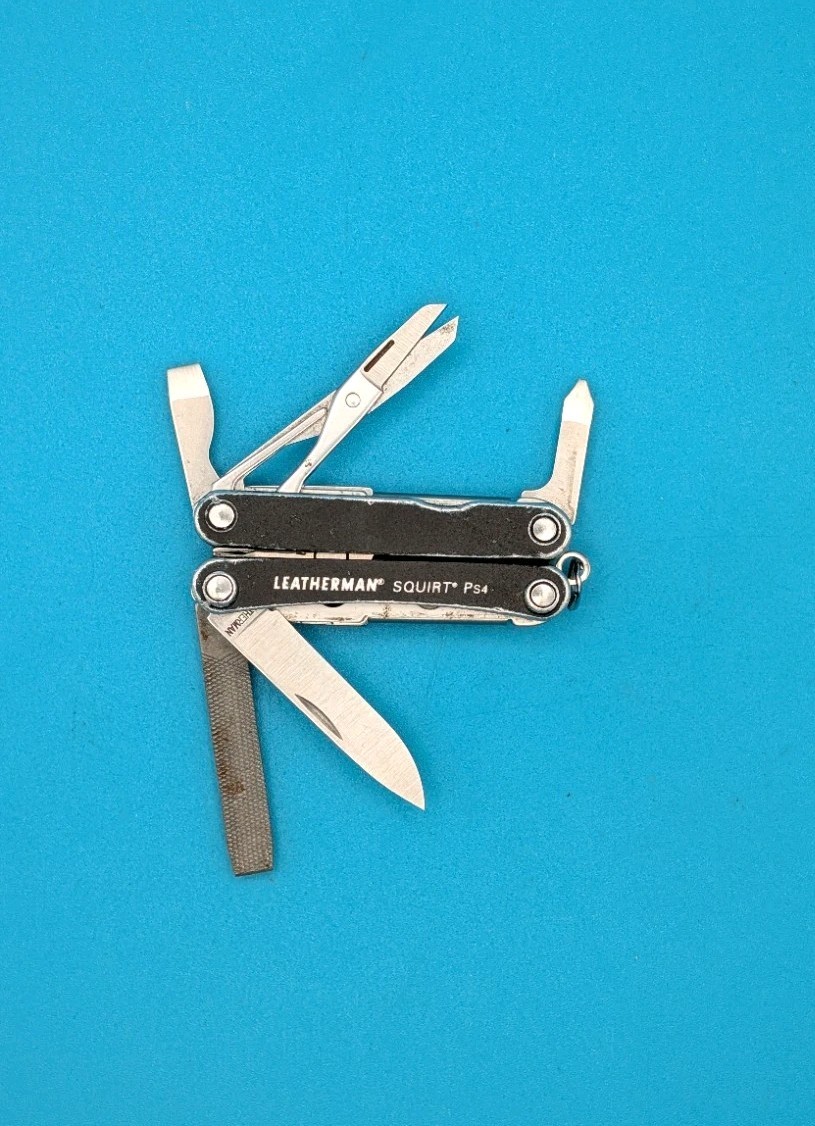 Leatherman SQUIRT PS4 Multi-Tool With Pliers Scissors Knife BLACK!