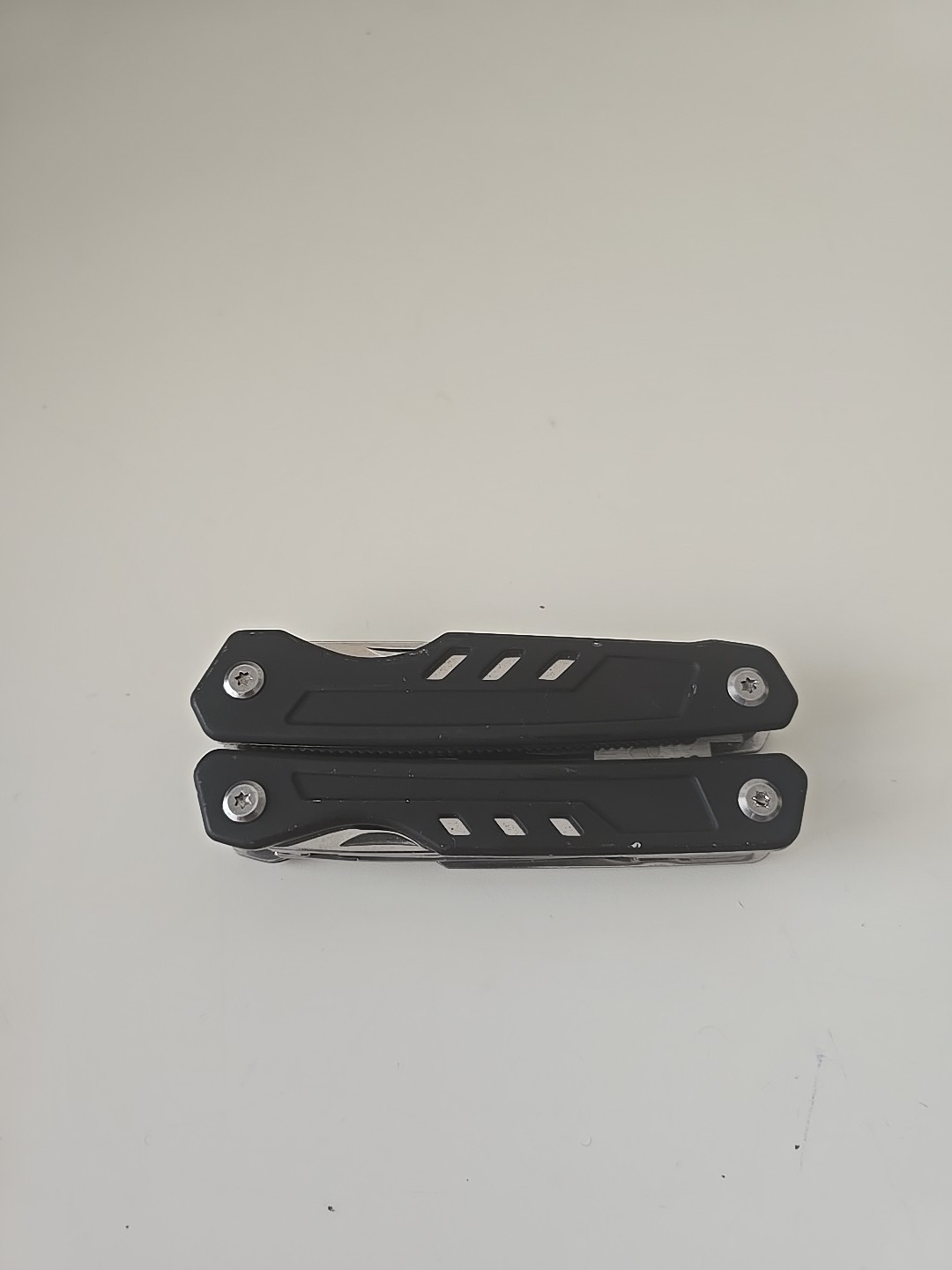Ozark Trail 12 In 1 Multi-tool Black 4-1/8”Closed