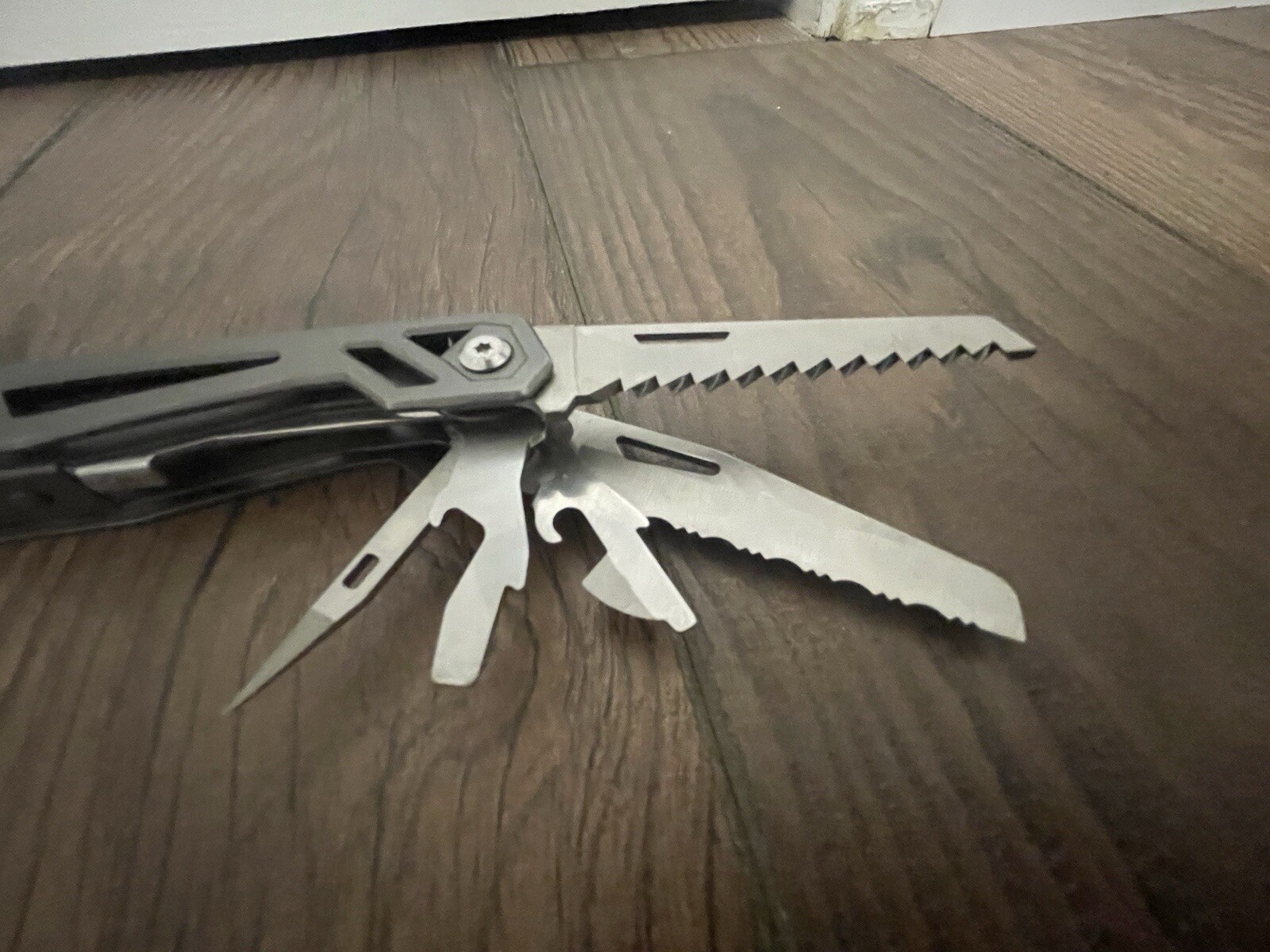 B/BURY Compact Multi-Tool