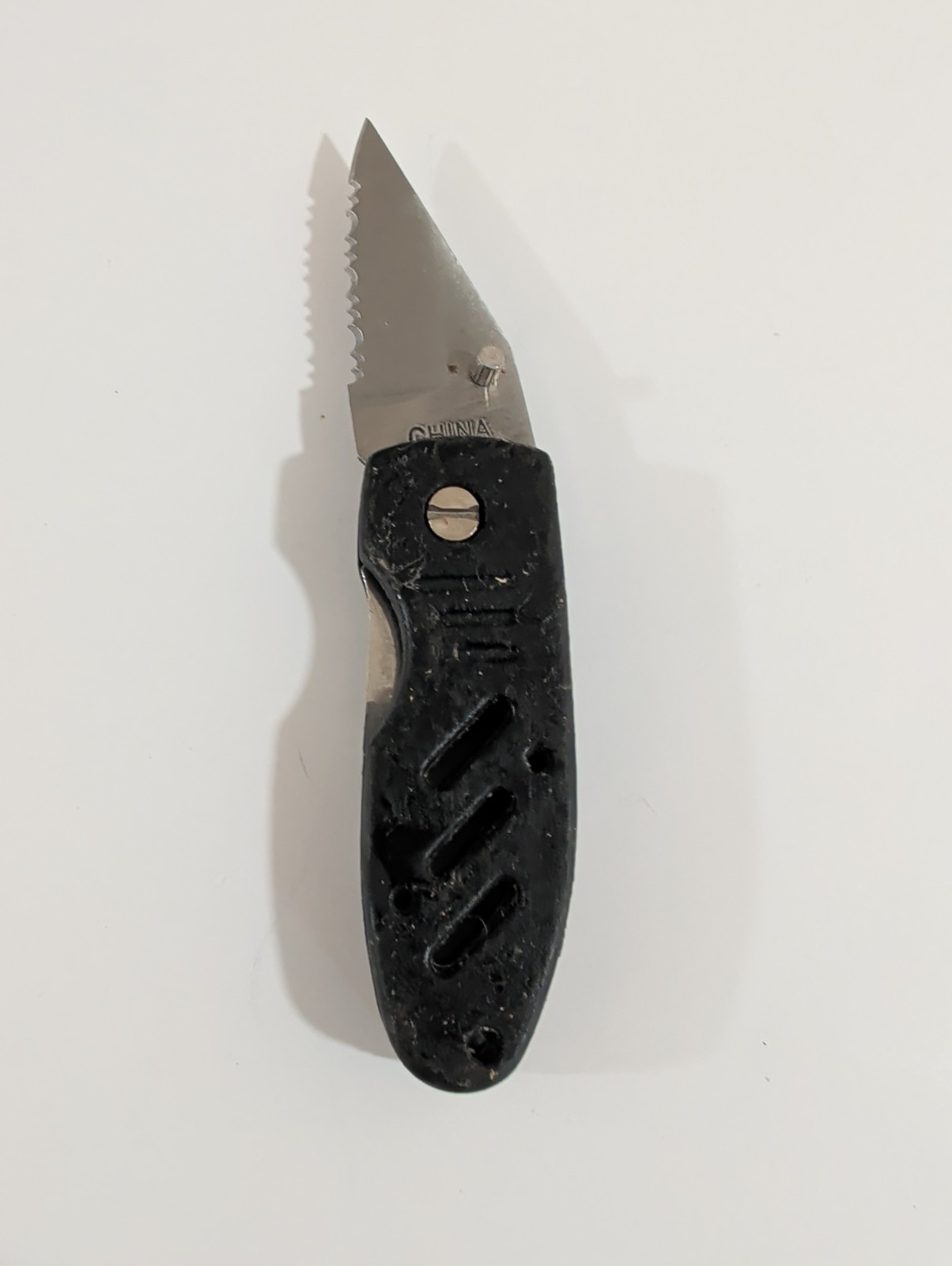 Lot of 5 Pocket Knives and Utility Knife With Keychain and Scissors