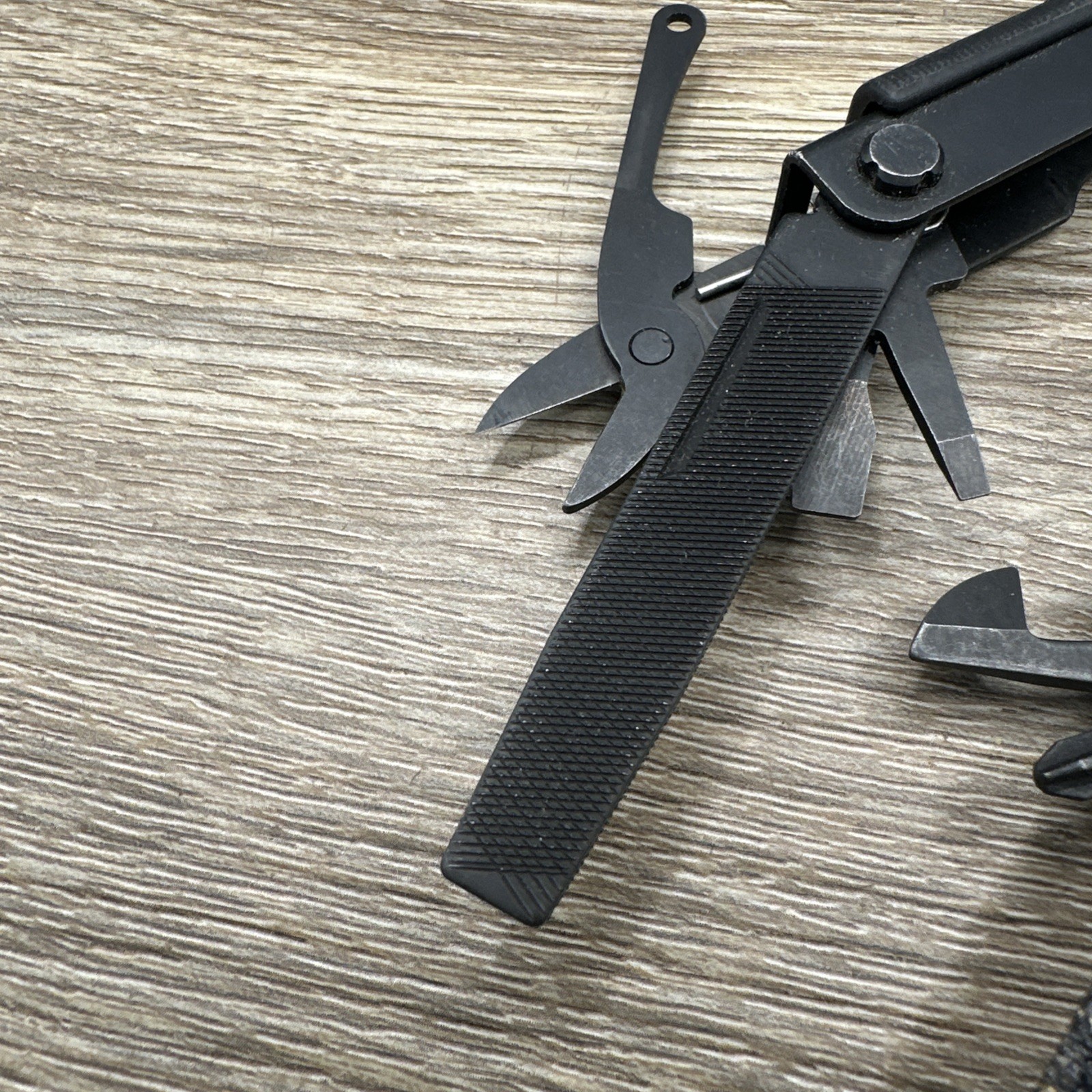 Gerber MP600 Multi-Plier 600 Multi-Tool – Black