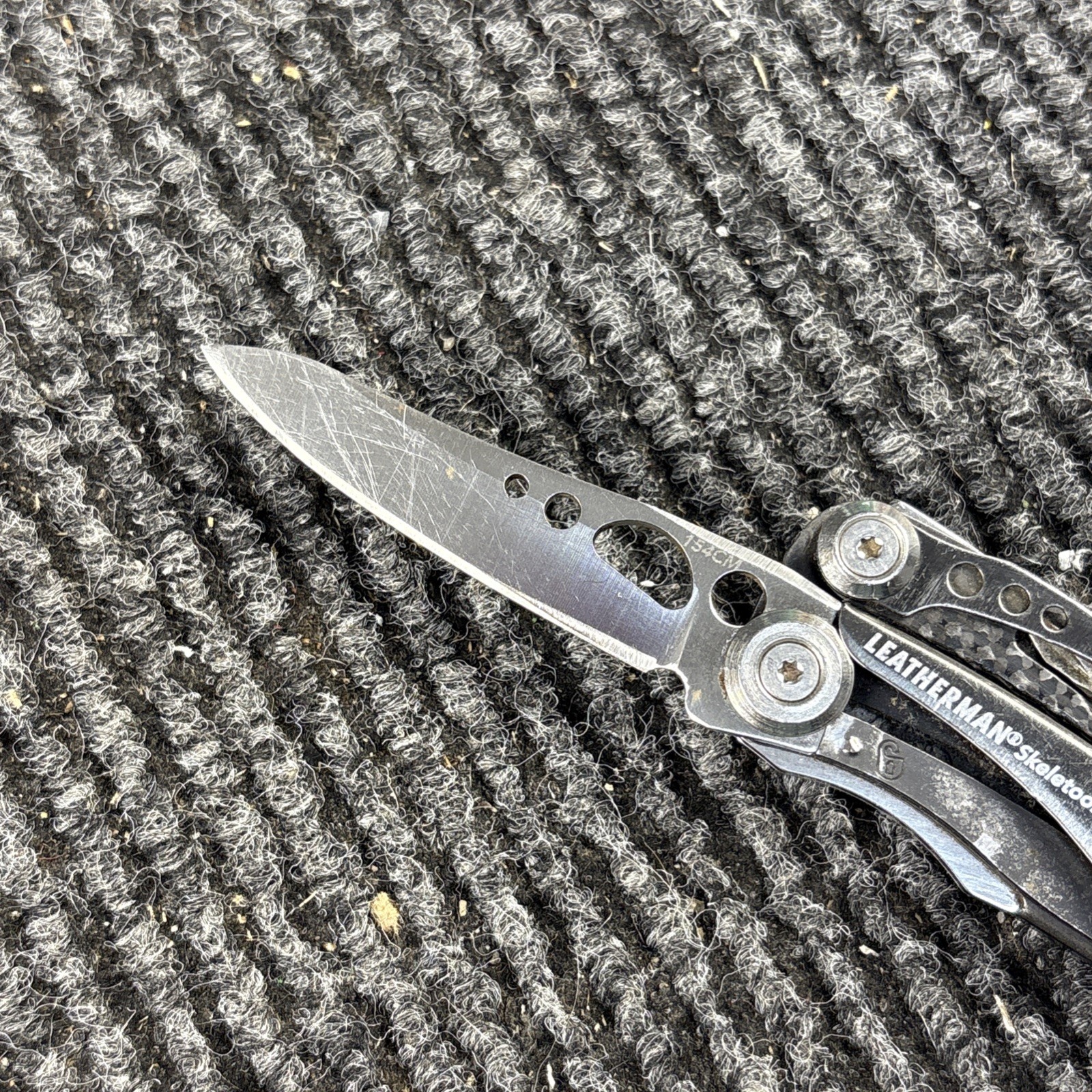 Leatherman Skeletool CX Multi-Tool (077)